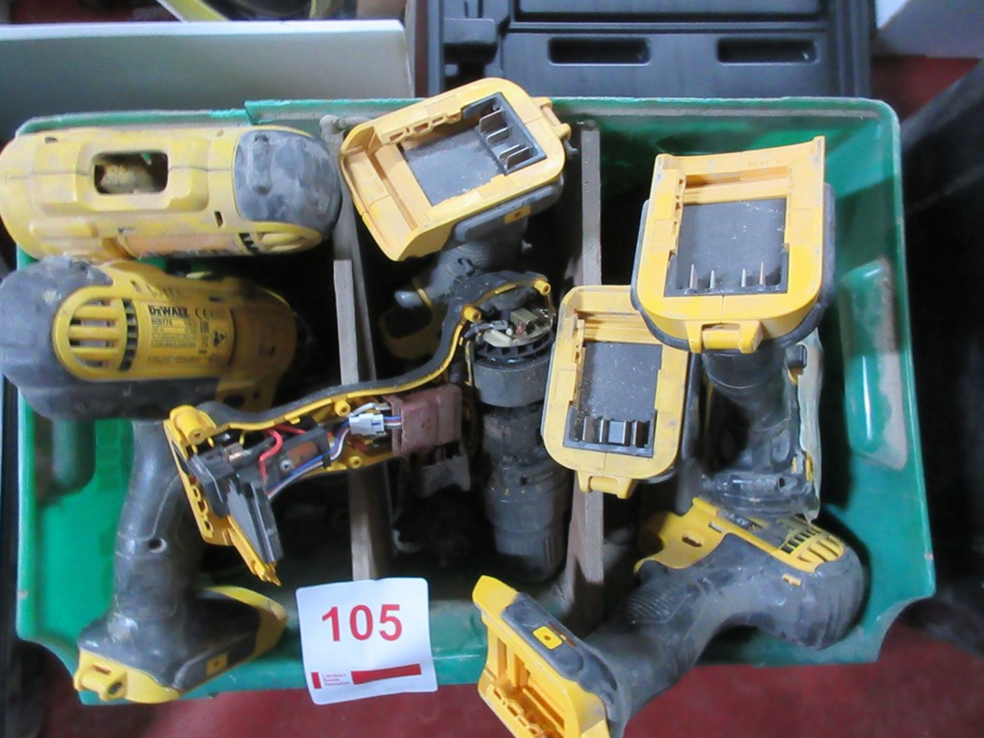 DeWalt assorted cordless drill drivers (spares only) - Image 2 of 3