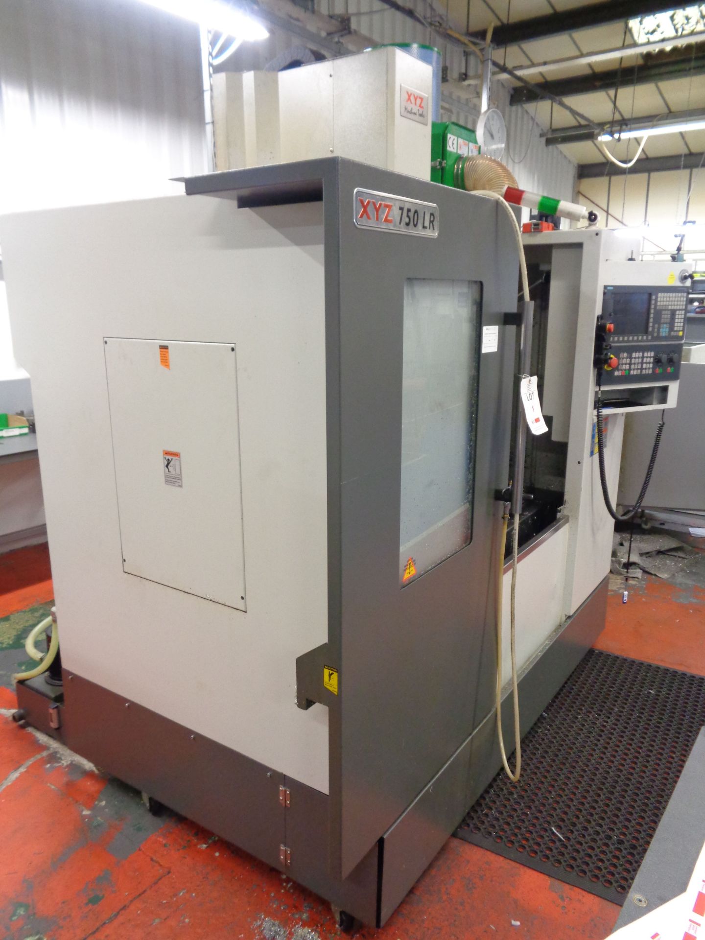 XYZ 750 LR CNC vertical machining centre serial no. SMA10155 (2018), 20 ATC table size 830 x - Image 3 of 10