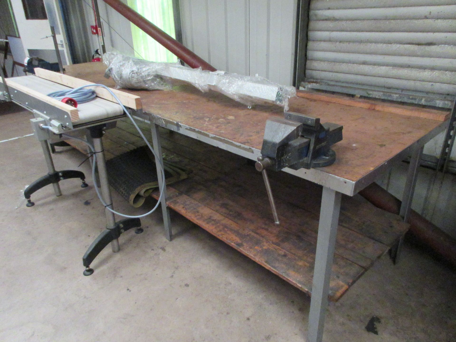 Metal frame/timber top workbench, 3.6m x 890mm with Record No. 5, 5" and Record No. 3, 4" bench - Image 2 of 5