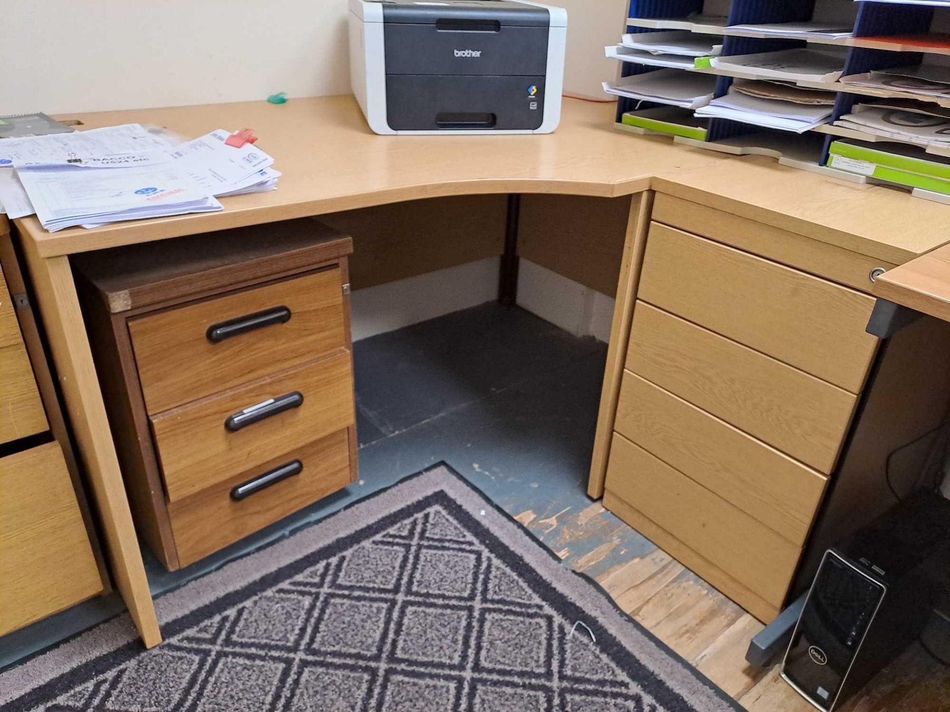 Two wood effect corner desks, 4 pedestals, one leather effect swivel chair - Image 2 of 5