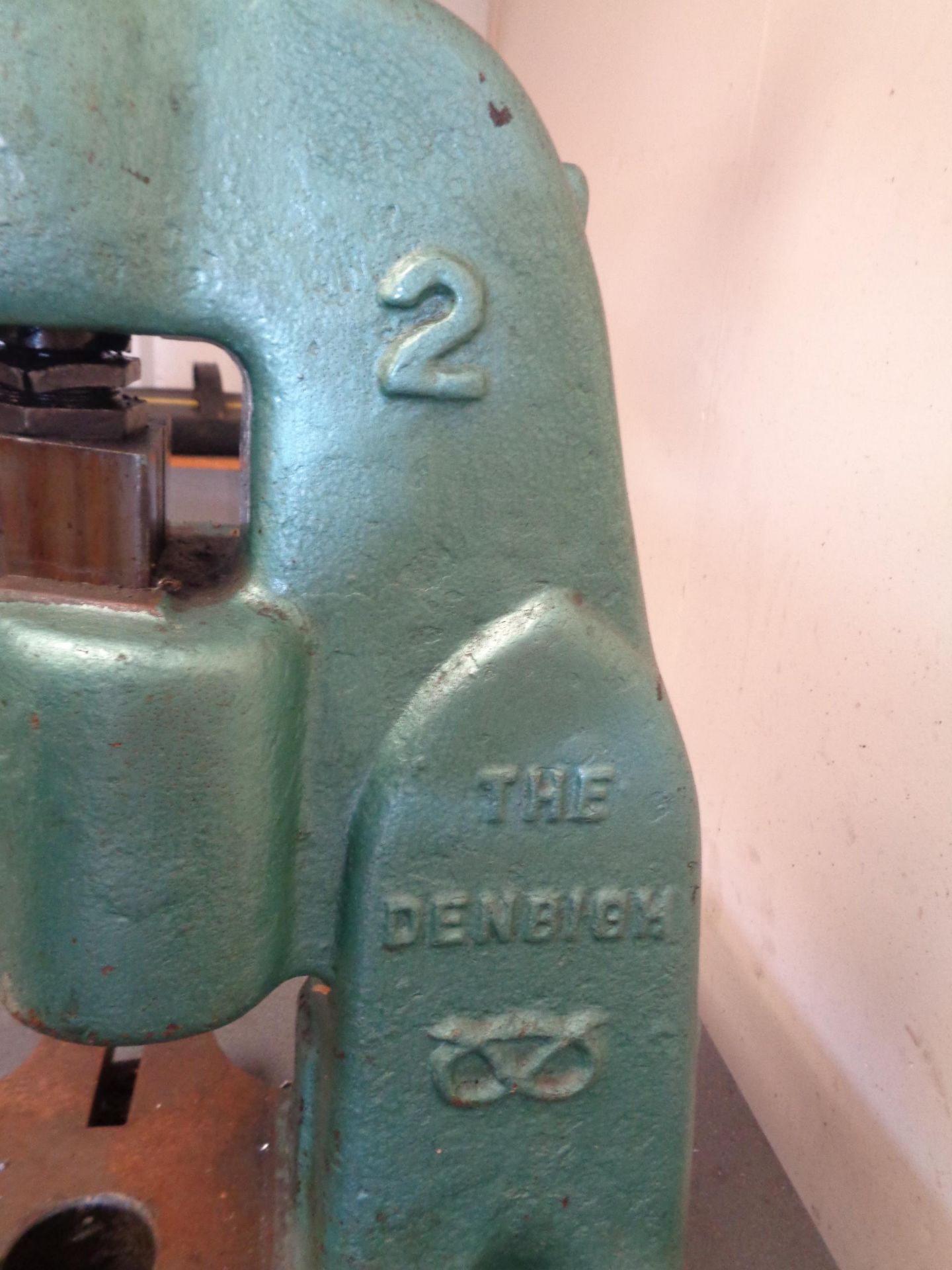 The Denbigh No. 2 hand screw fly press, bench mounted - Image 2 of 4