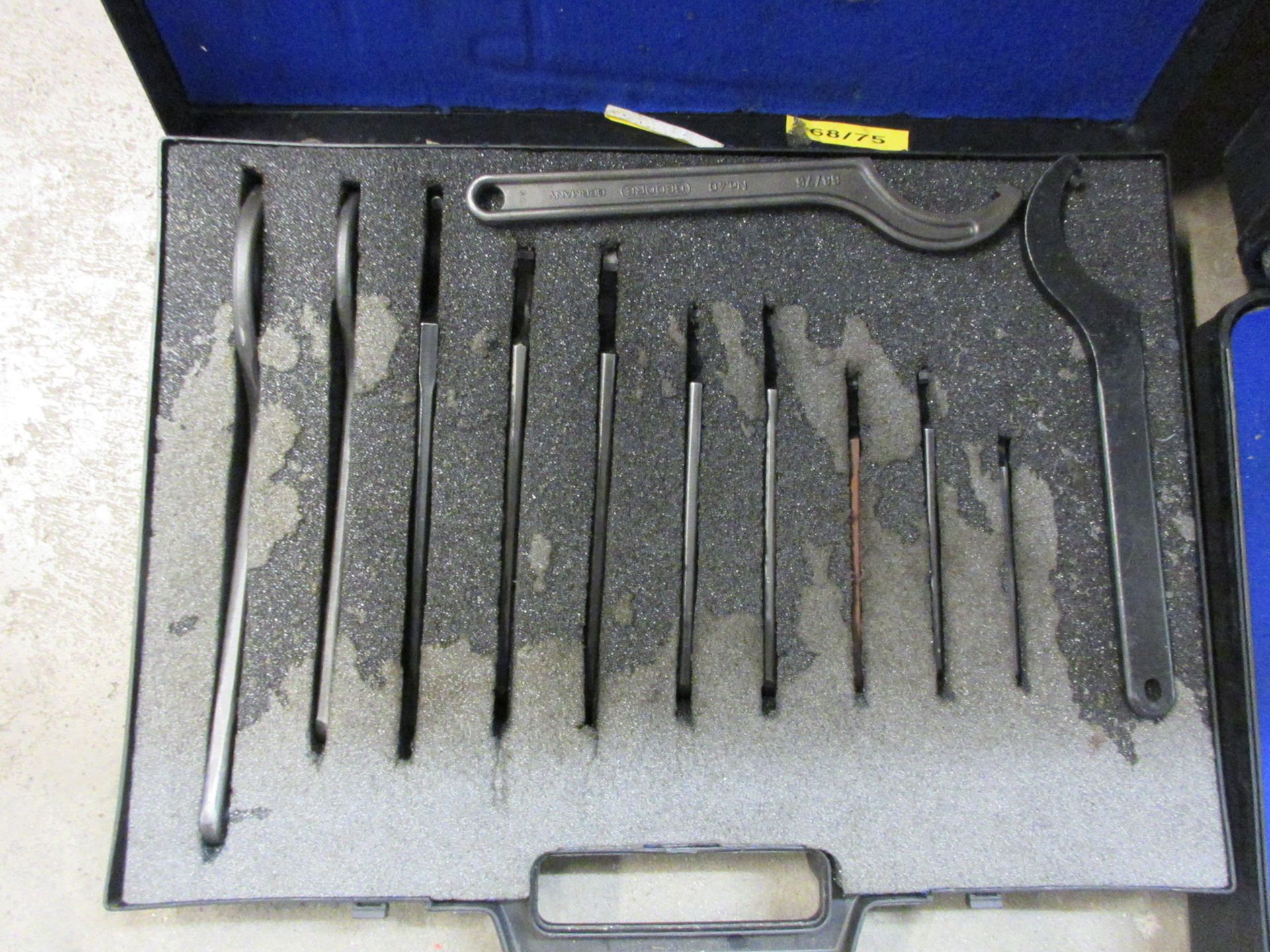 Set of 'C' spanners