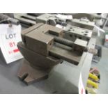 Tilting machine vice, 4½"