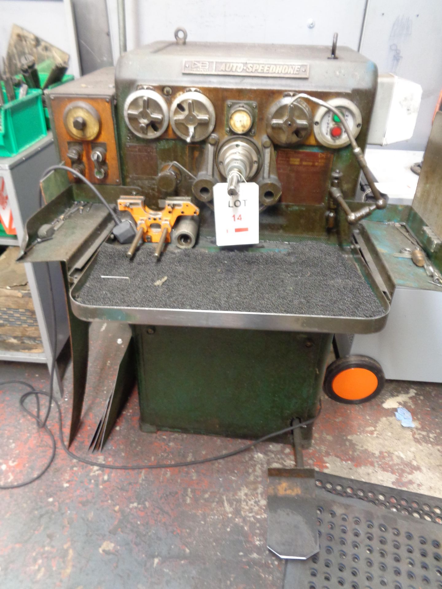 Delapena Auto Speed Hone horizontal honing machine with assorted tooling, serial no. 255224 A work - Image 2 of 6