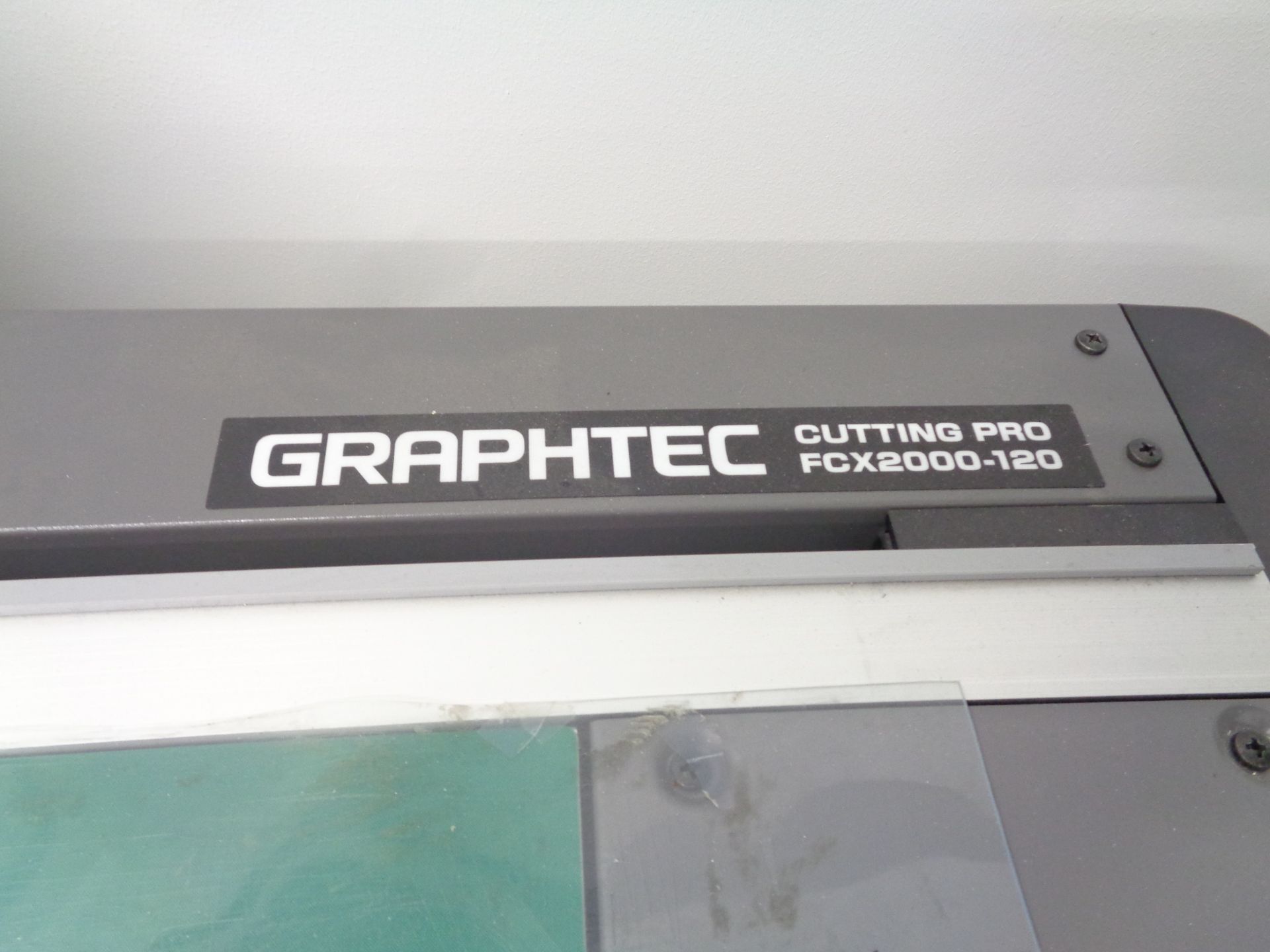 Graphtec Cutting Pro FCX-2000-120 computerised vinyl cutter serial no. A70410256 (2017) - Image 3 of 5