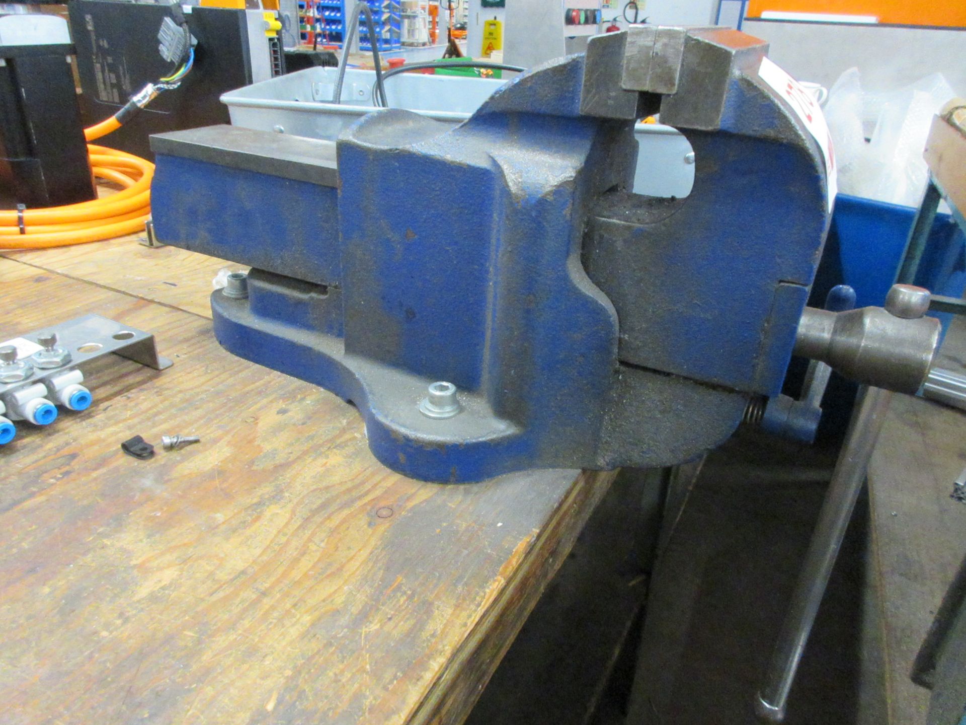 Metal frame/timber top workbench, 3.6m x 930mm with Record No. 23 bench vice, 110mm - Image 2 of 3