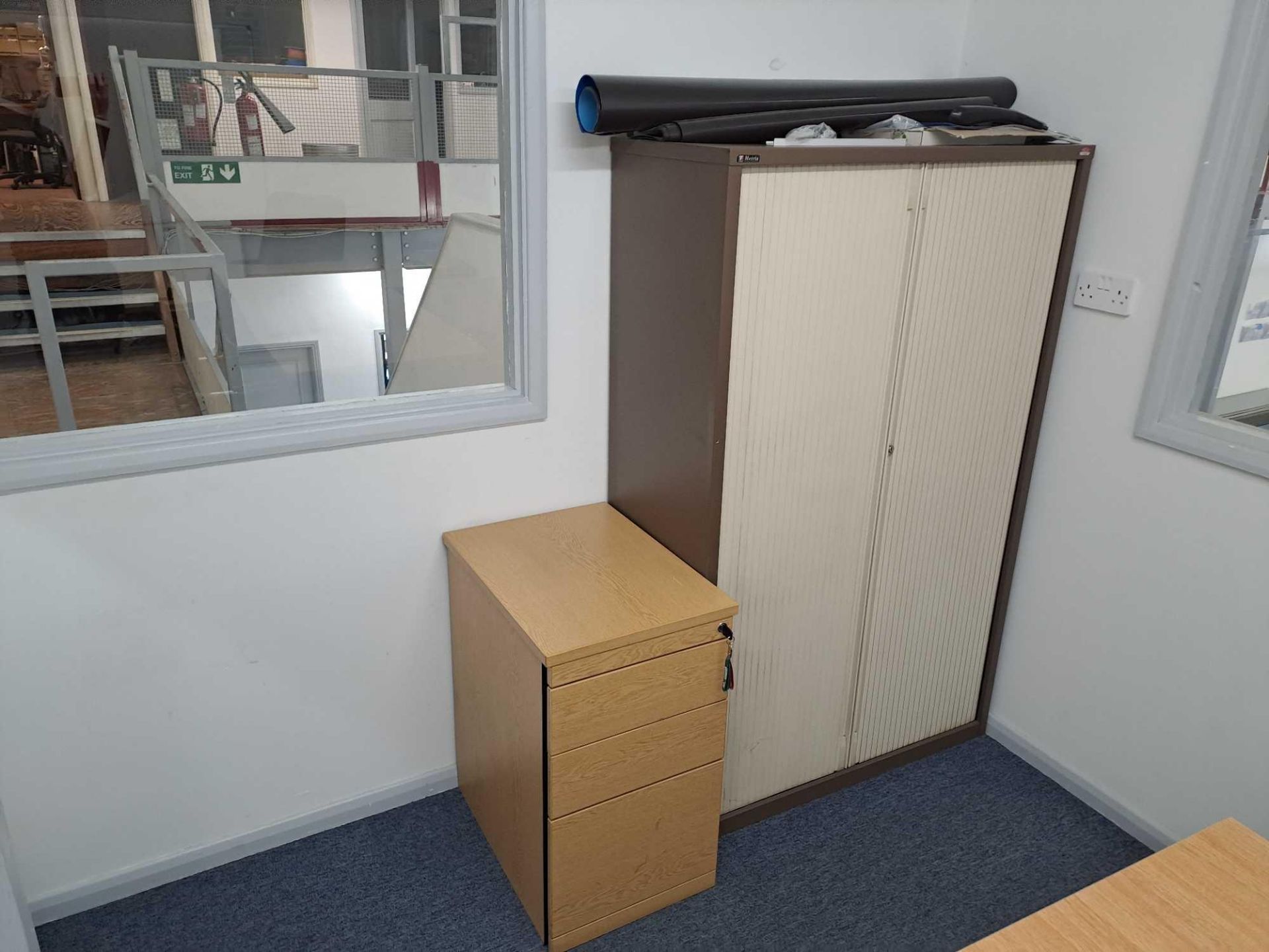 Wood effect desk, two pedestals, table, double door storage cabinet, four leather effect chairs - Image 3 of 4