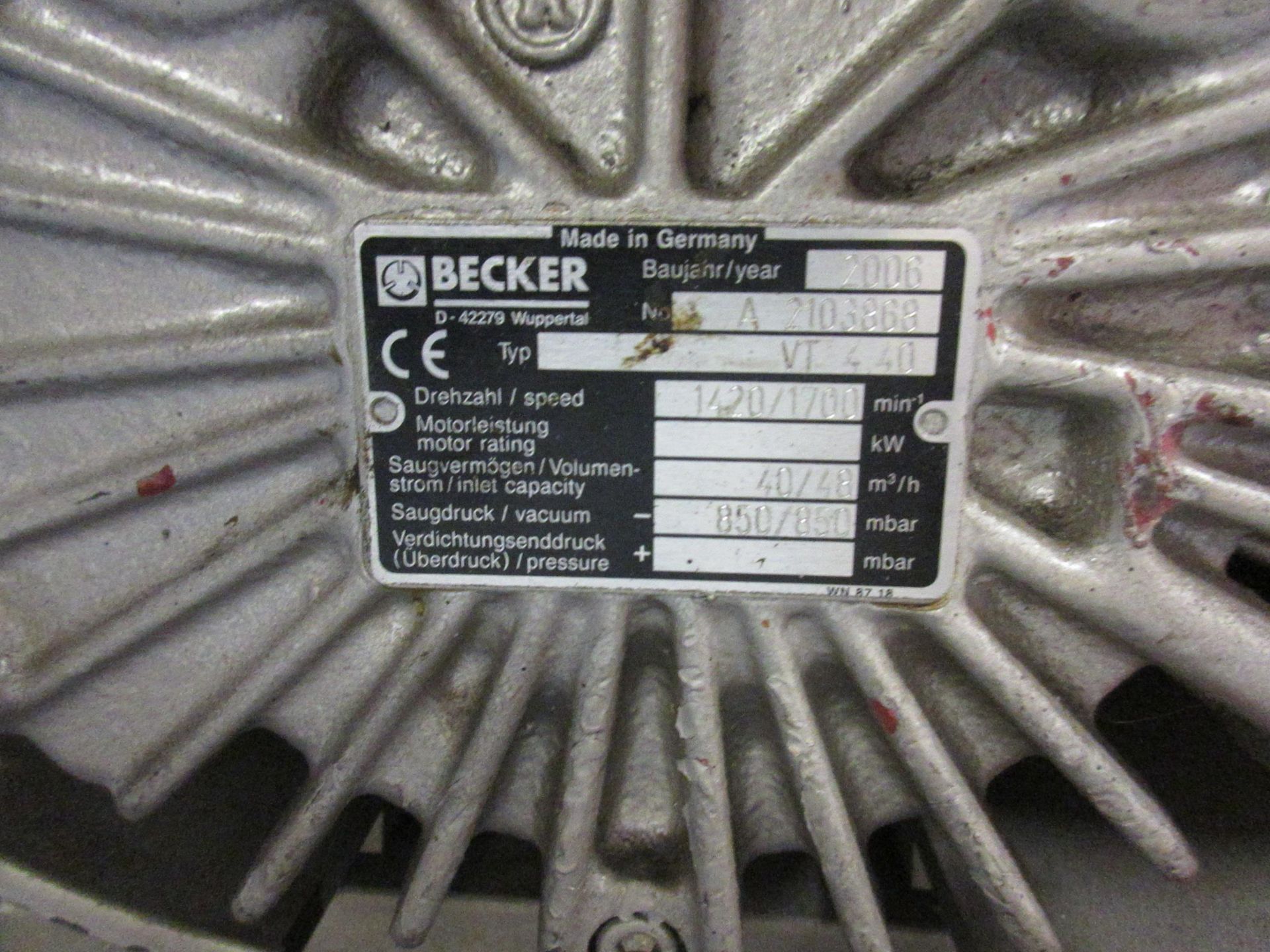 Becker vacuum pump, type VT4.40, serial no. A2103868 inlet capacity 40/48, vacuum 850/mbar (2006), - Image 3 of 4