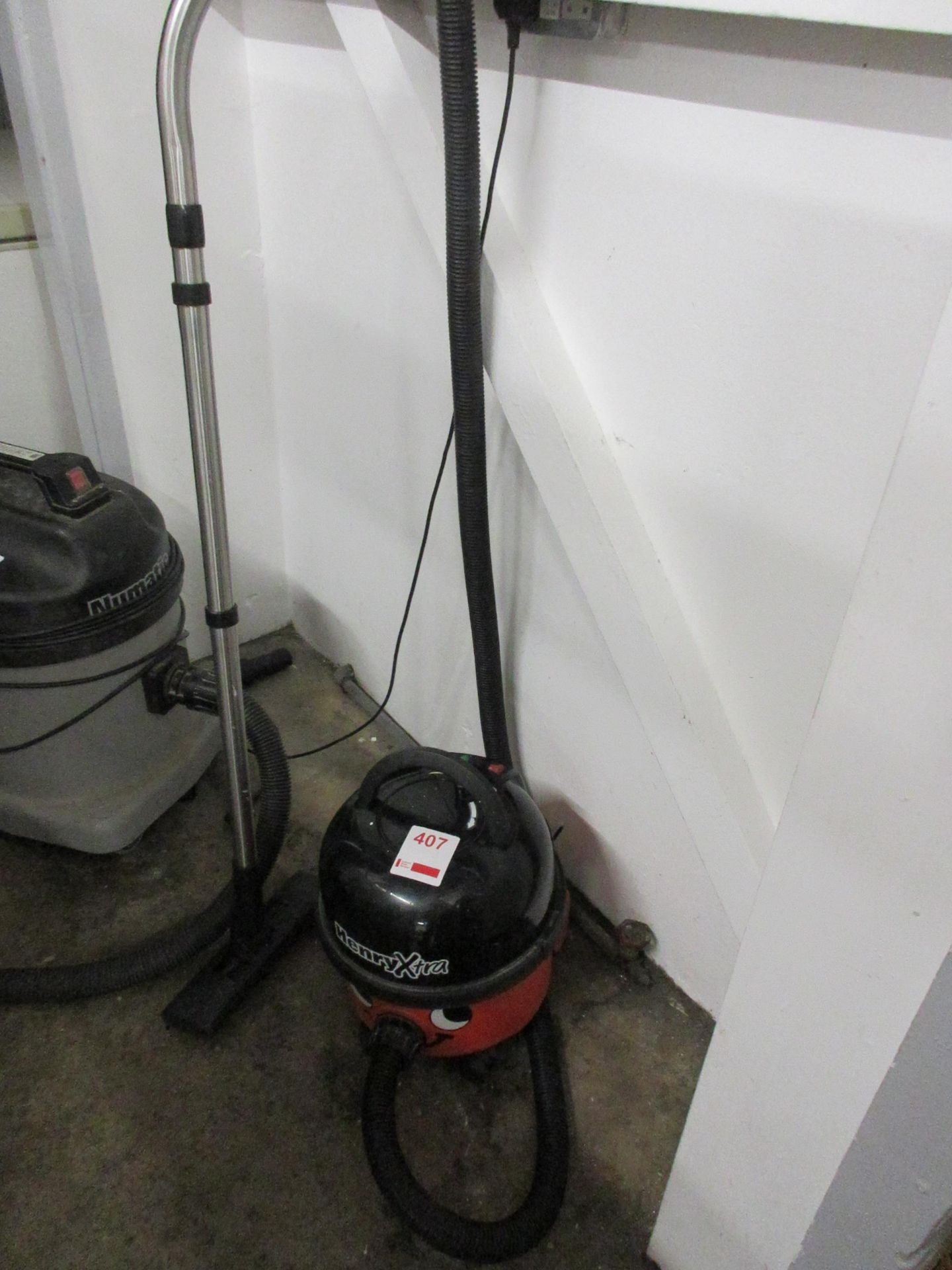 Henry Xtra HVX200-22 vacuum, 240v