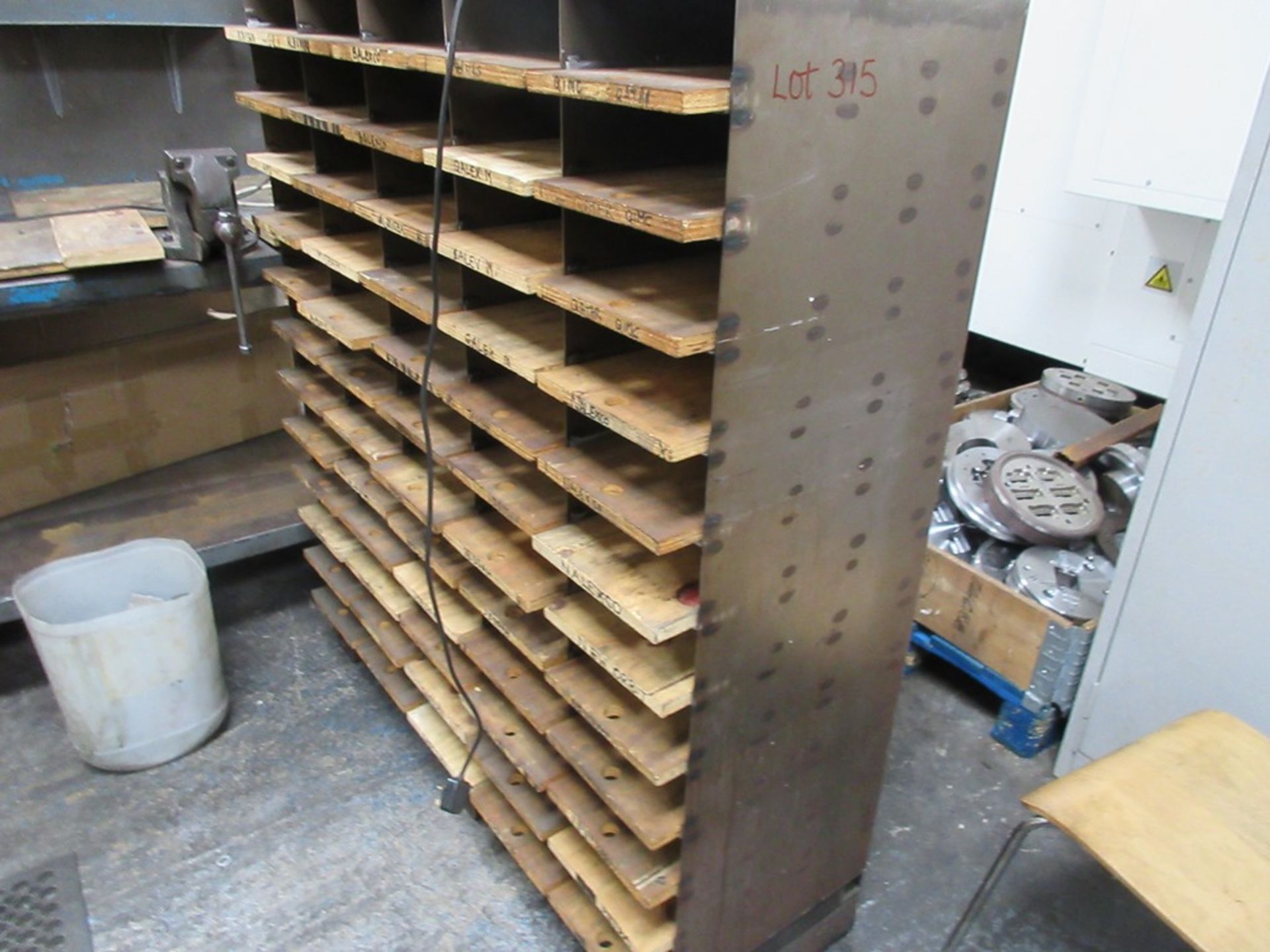 Four assorted steel frame single shelf racks - Image 5 of 7