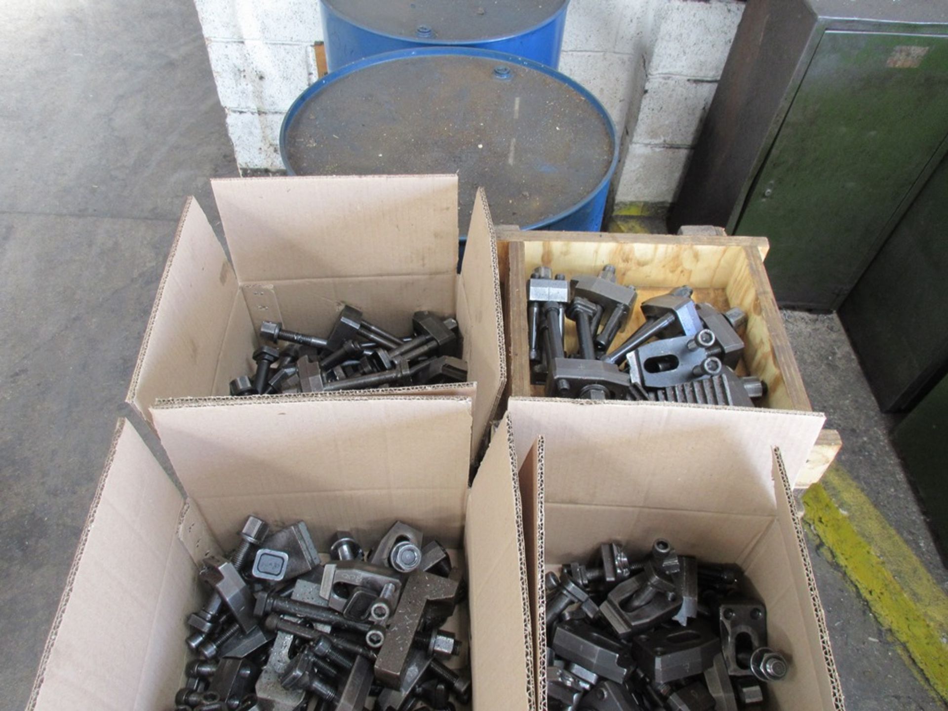 Quantity of assorted clamps