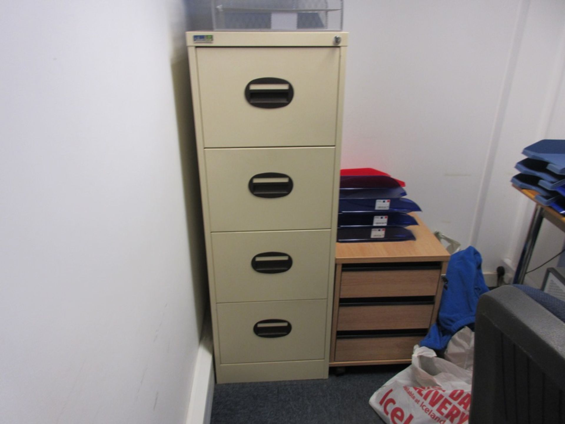 Silverline Two metal 4-drawer filing cabinets - Image 2 of 3