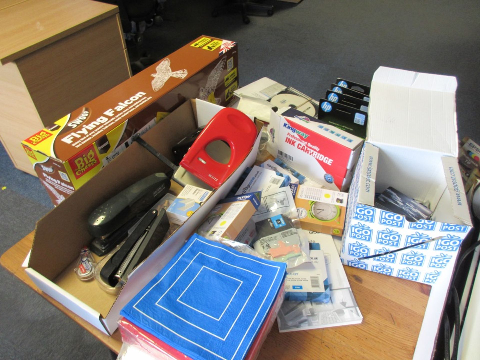 Office sundries including laminator, hole punches, printer inks, staples, FM Falcon A4 plain paper - Image 2 of 4