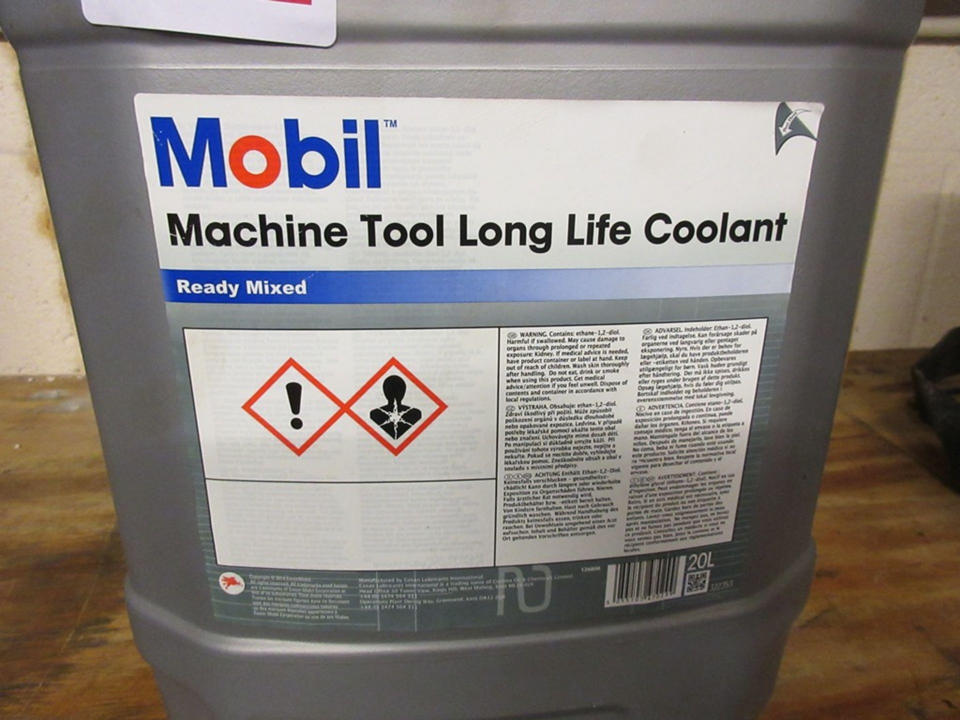 Mobil Machine Tool Long life coolants, 2 x 20 litre - Image 2 of 3