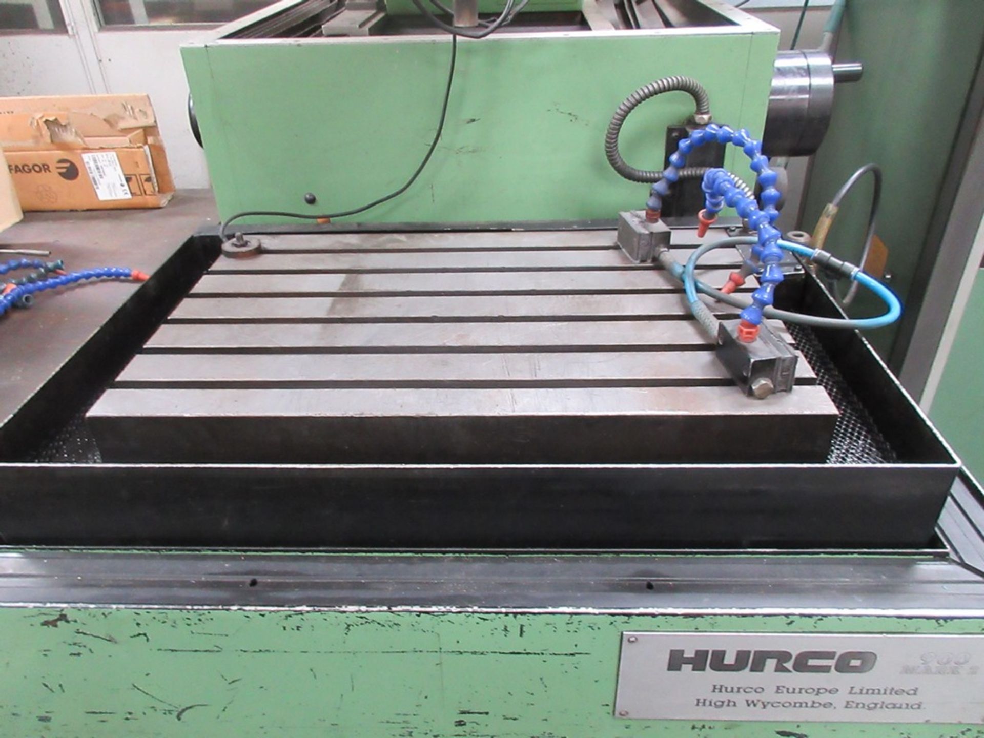 Hurco 900 MK2 Electrical discharge machine - Image 5 of 9