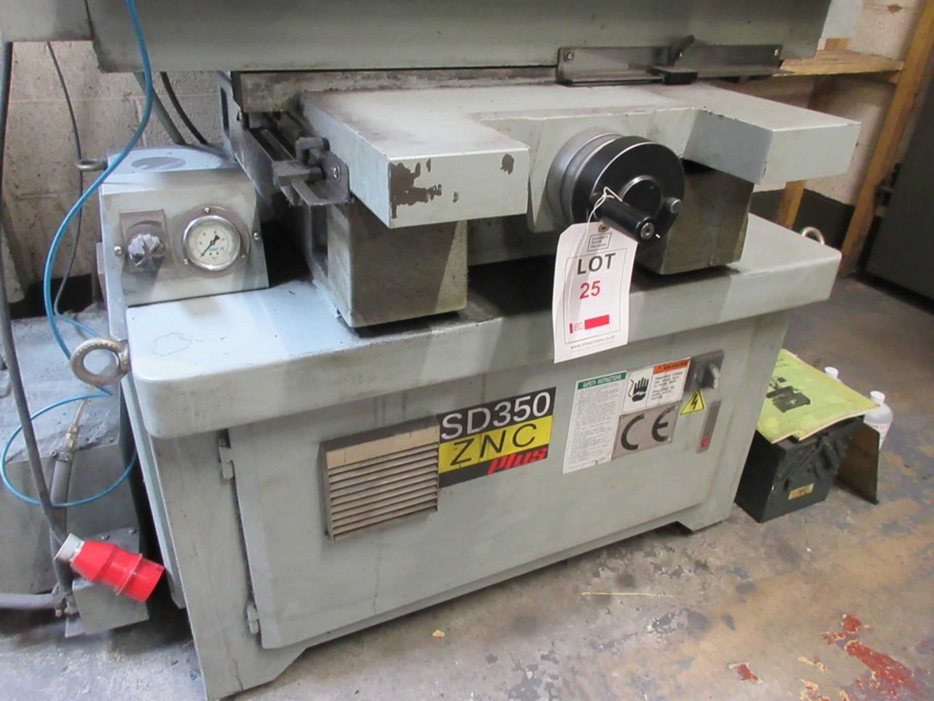 Oscarmax SD350 ZNC Plus 50A Electrical discharge machine (2016) - Image 8 of 9