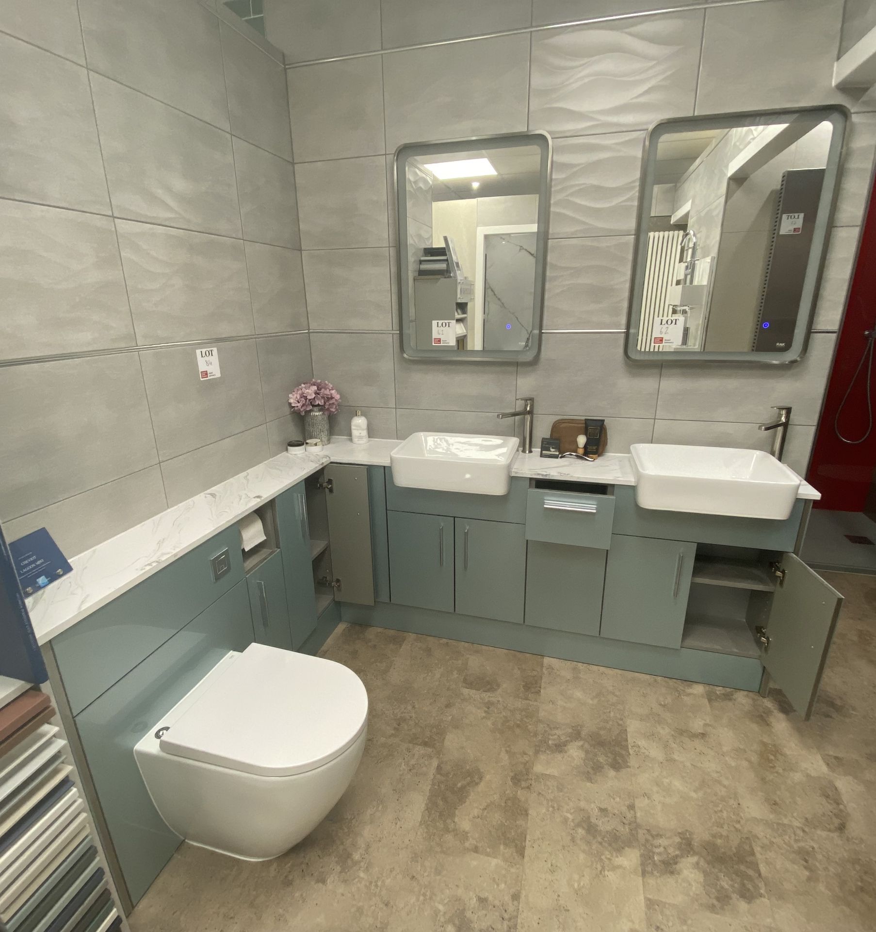 Display bathroom to include toilet, fitted 5 cupboard 2 drawer laminate fronted unit with marble c - Image 2 of 6