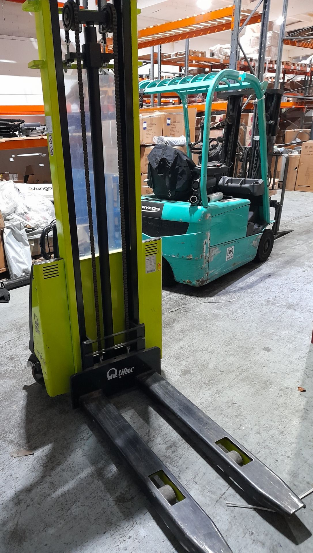 Pramac Q Lifter TX12/35 electric pallet stacker, Year 2011, Serial LLI0043219, Rated Load Capacity - Image 4 of 7