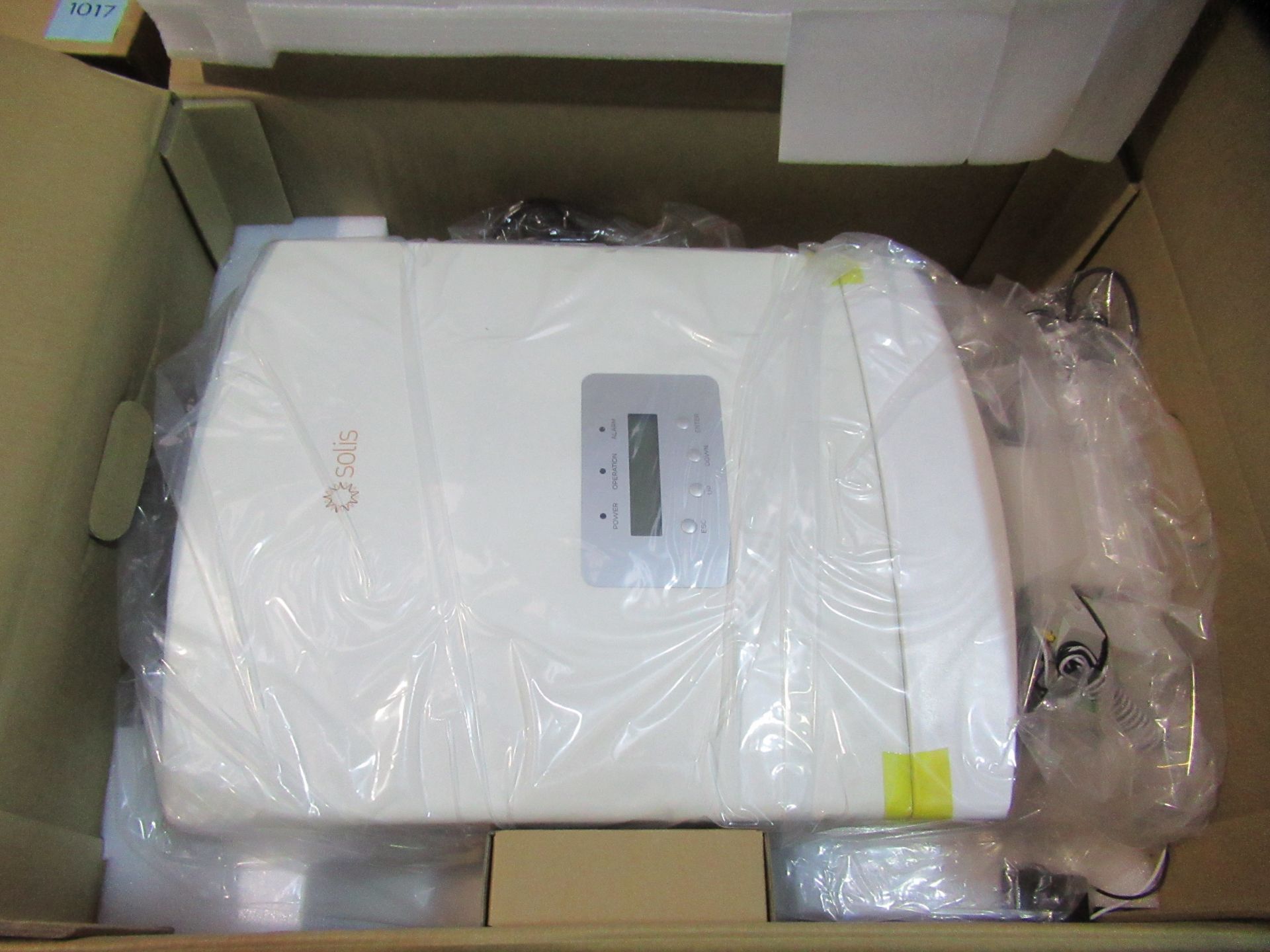 Solis AC Coupled Inverter- model RAI-3K-48ES-5G (Boxed & Unused)