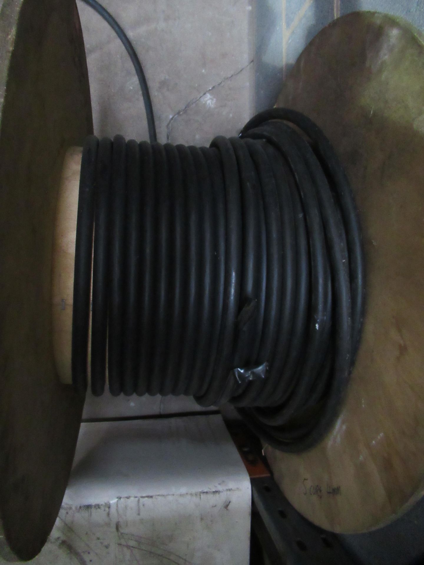 Part Reel of 5 Core Armoured Cable - Image 2 of 3