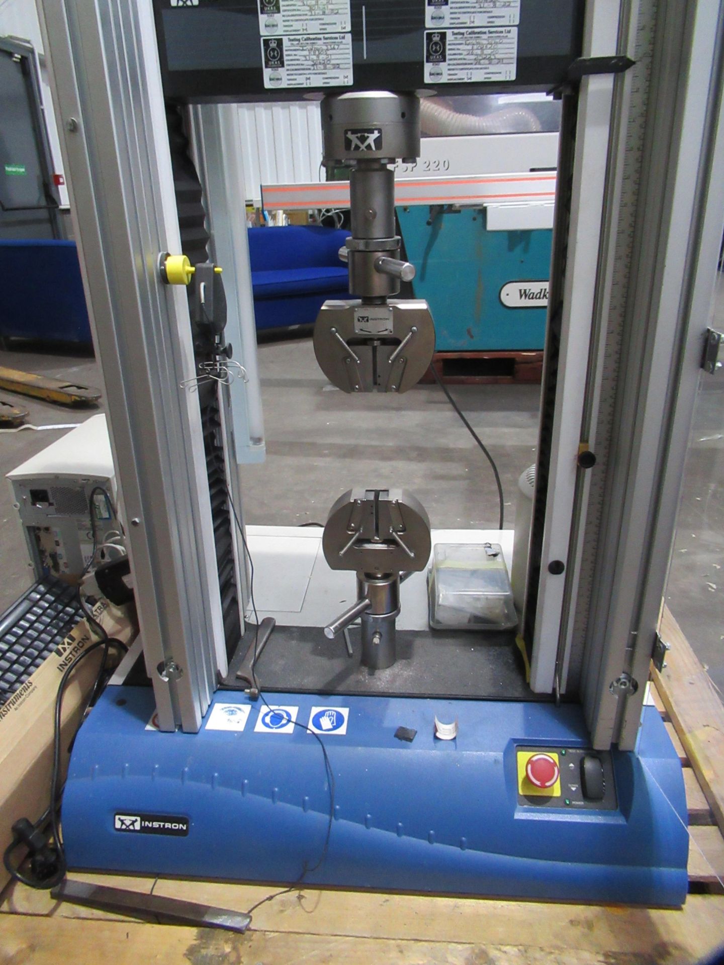 Instron Tensile Tester - Image 2 of 26