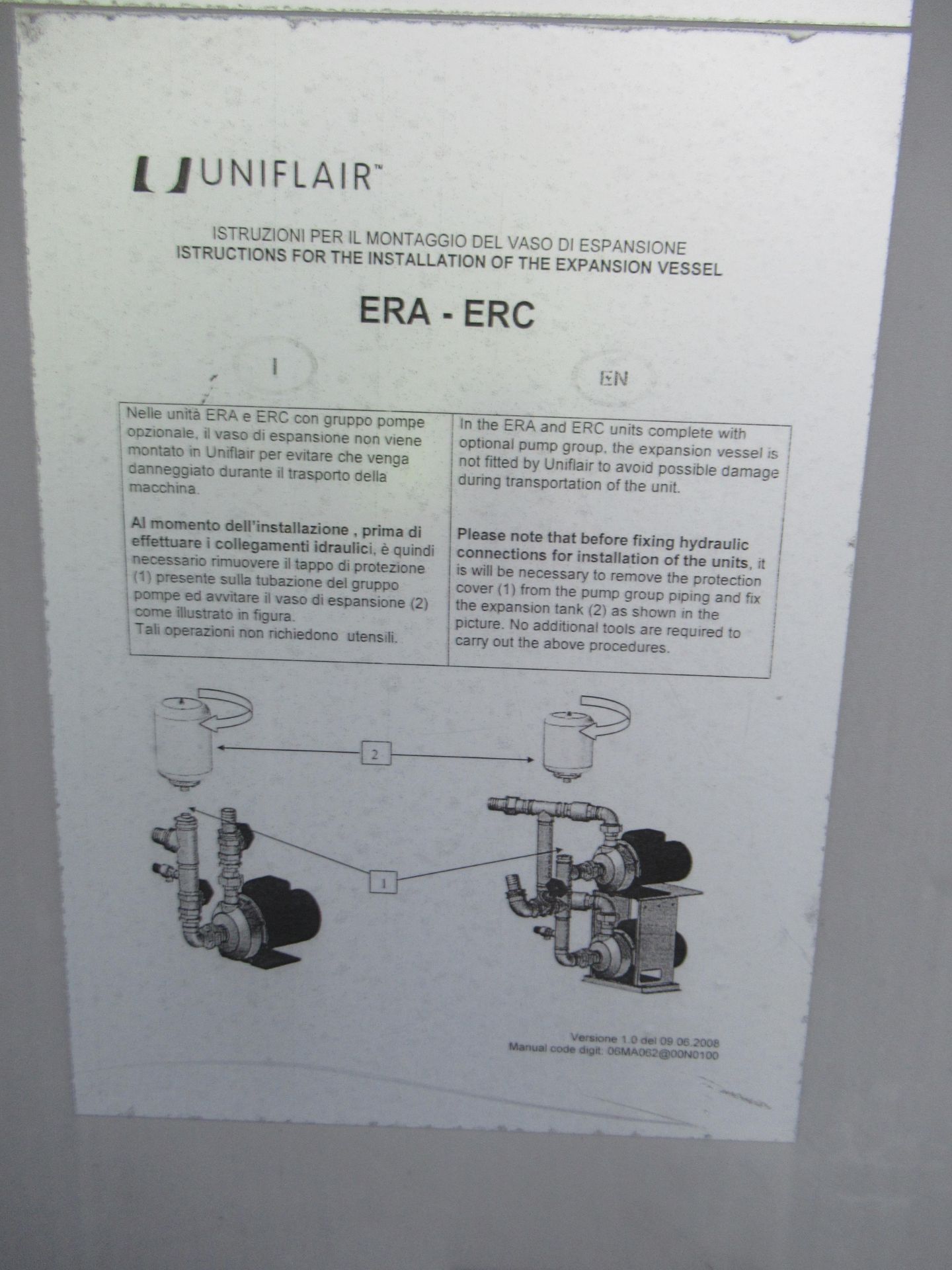 Schneider Unifair Packaged Air Cooled Water Chiller - Image 4 of 9