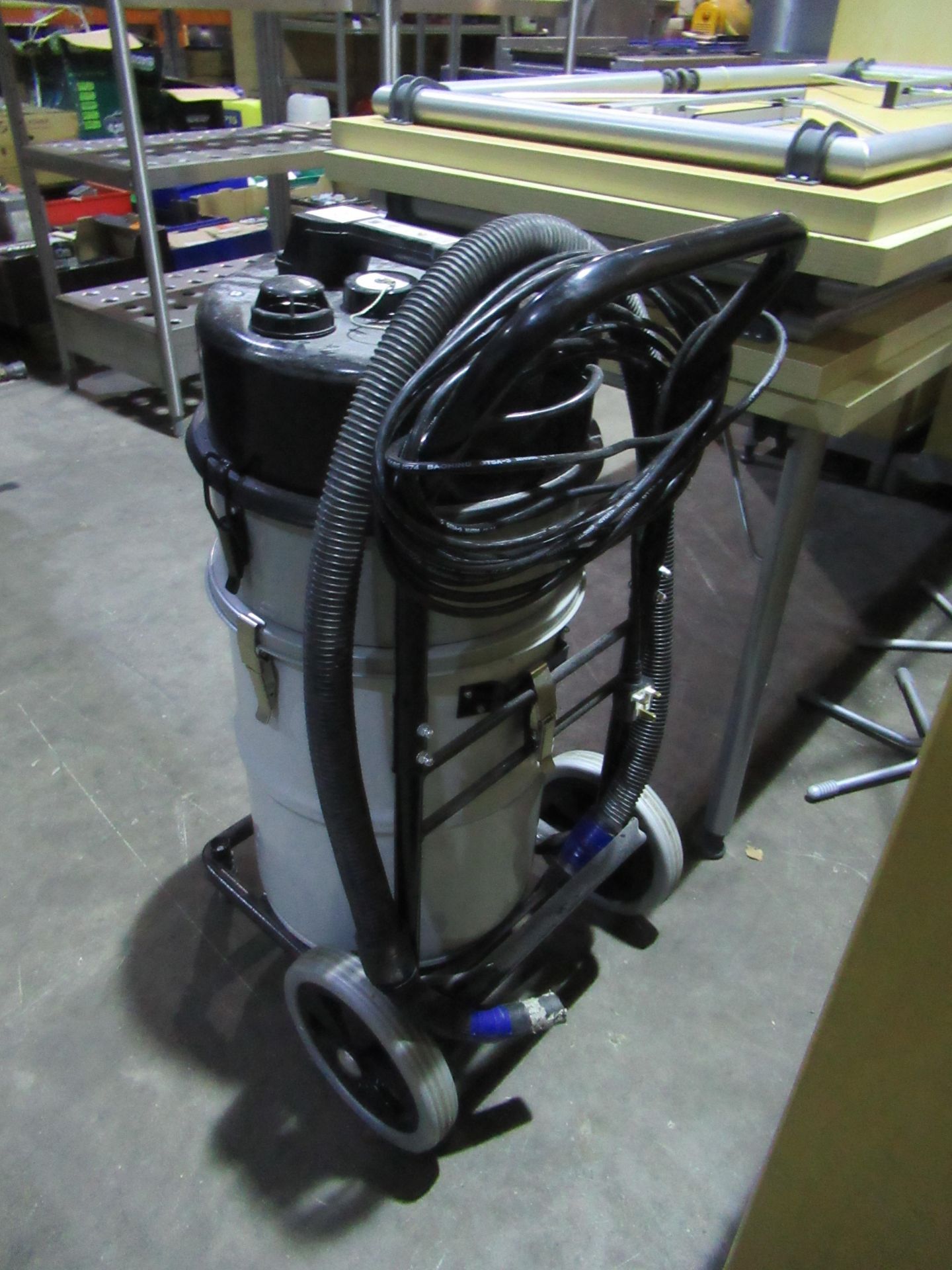 A Numatic Micro-Filter 240V Vacuum - Bild 3 aus 4