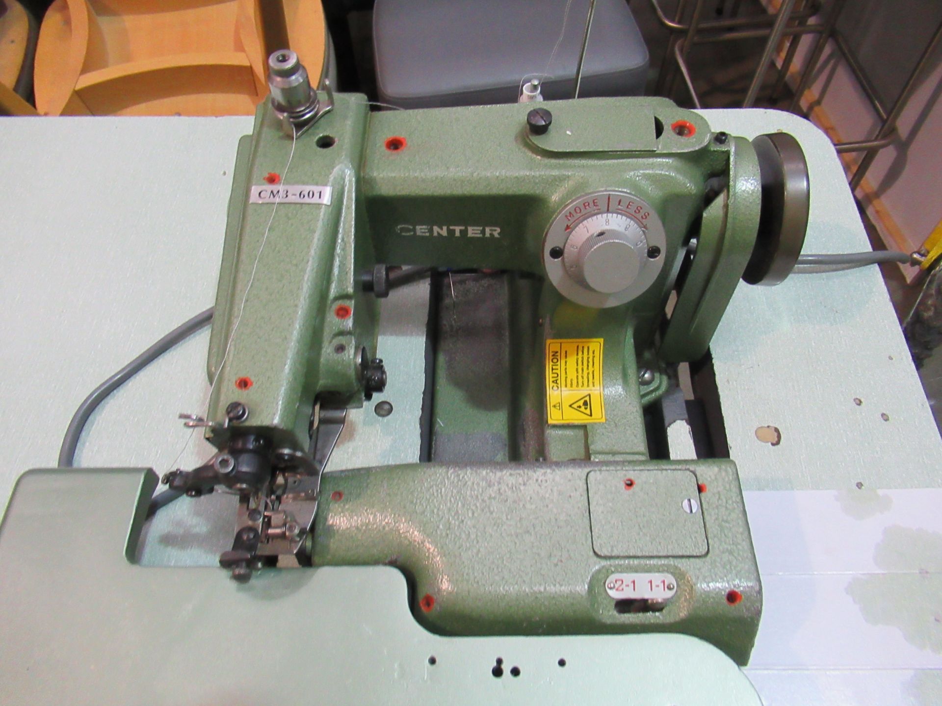 Centre CM3-601 Blind Stitch Sewing Machine Table - Image 3 of 3