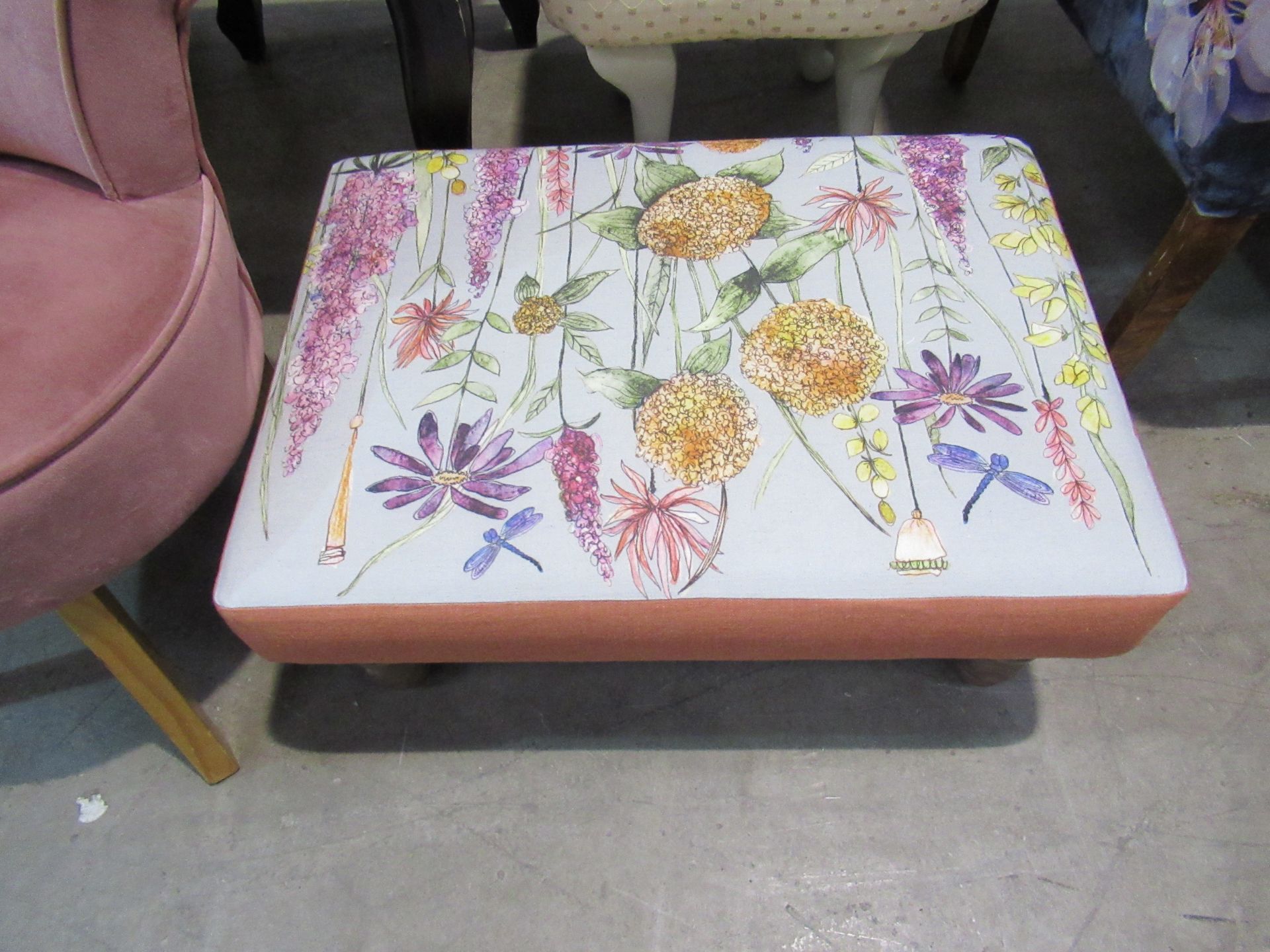 Miscellaneous Furniture to include Footstool, Stools & Side Table - Image 2 of 5