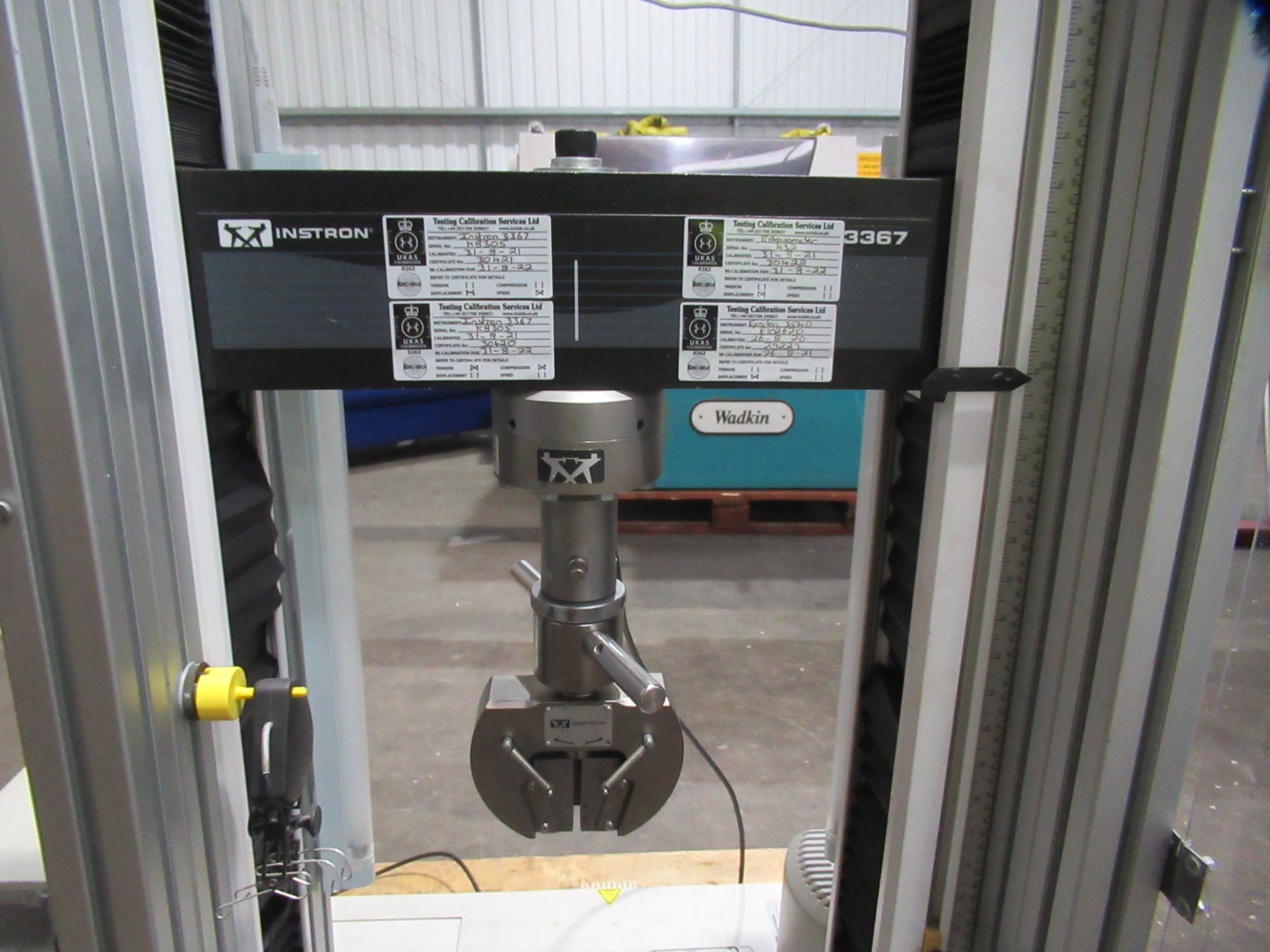 Instron Tensile Tester - Image 4 of 26