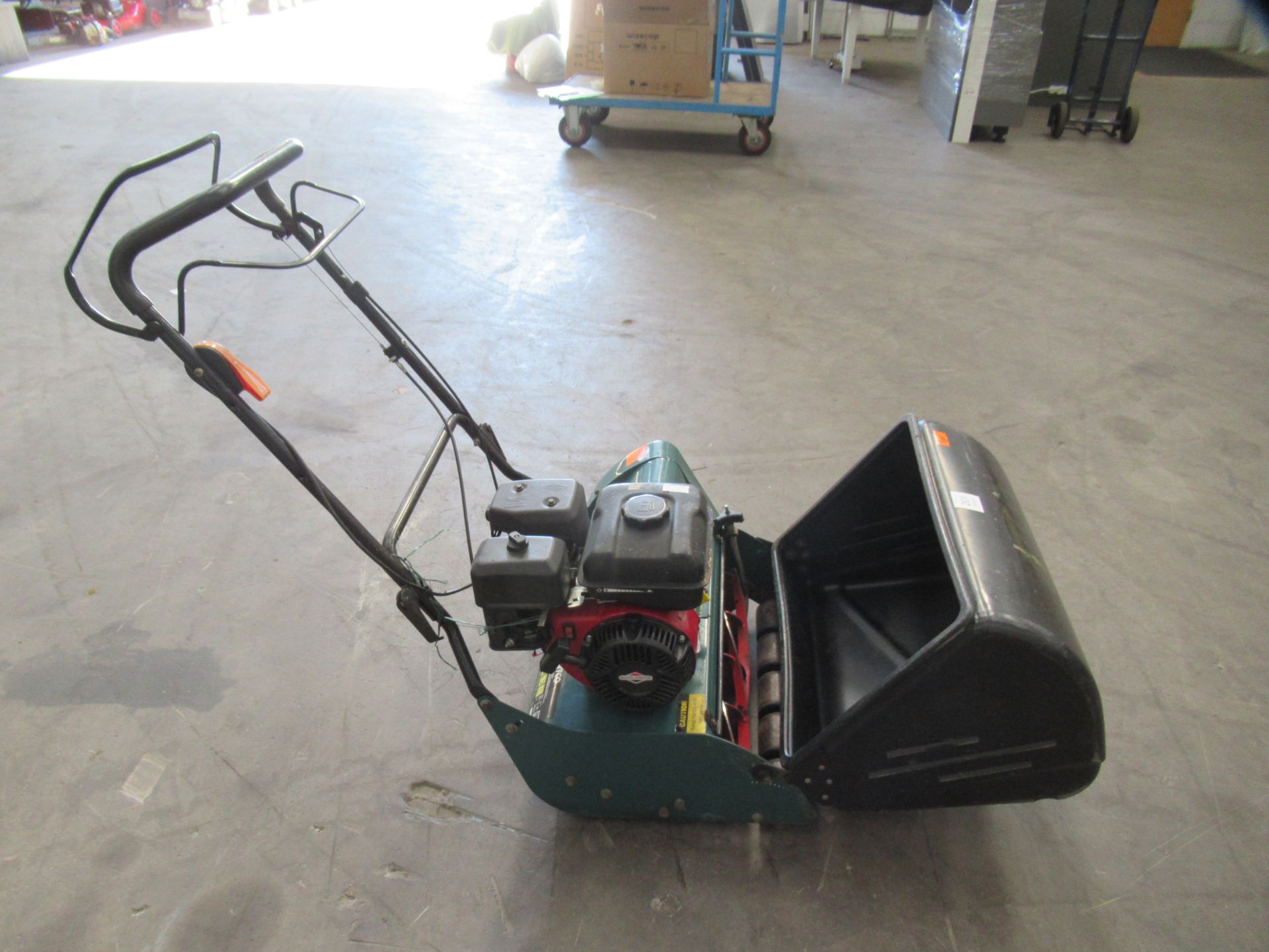 An Atco Clipper 20" Cylinder Mower - Image 2 of 6