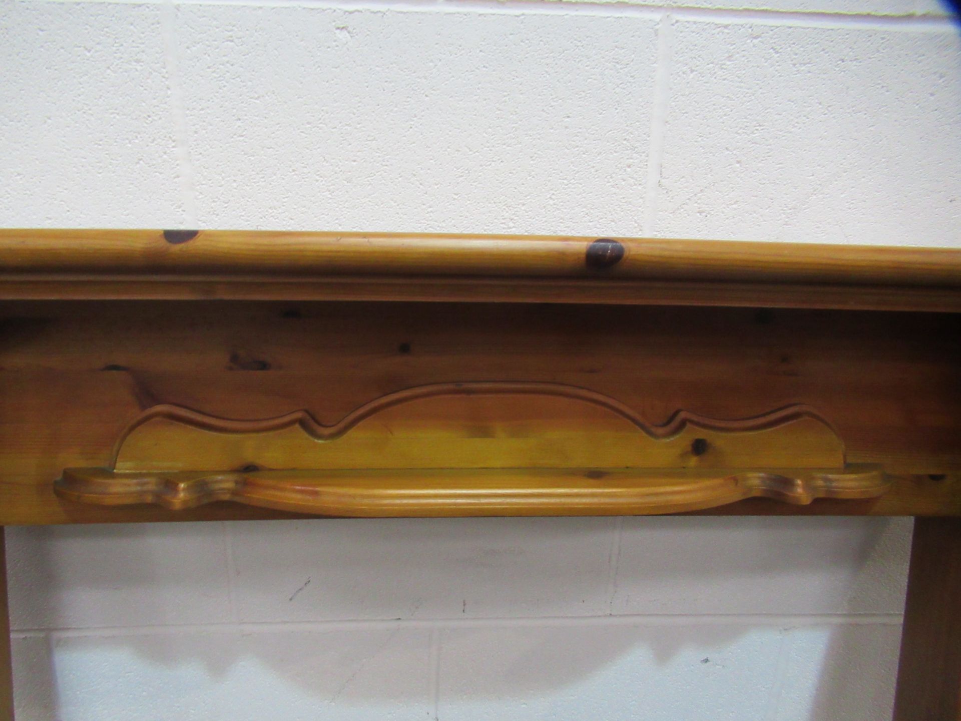 A Pine Wooden Fire Surround - Image 4 of 5