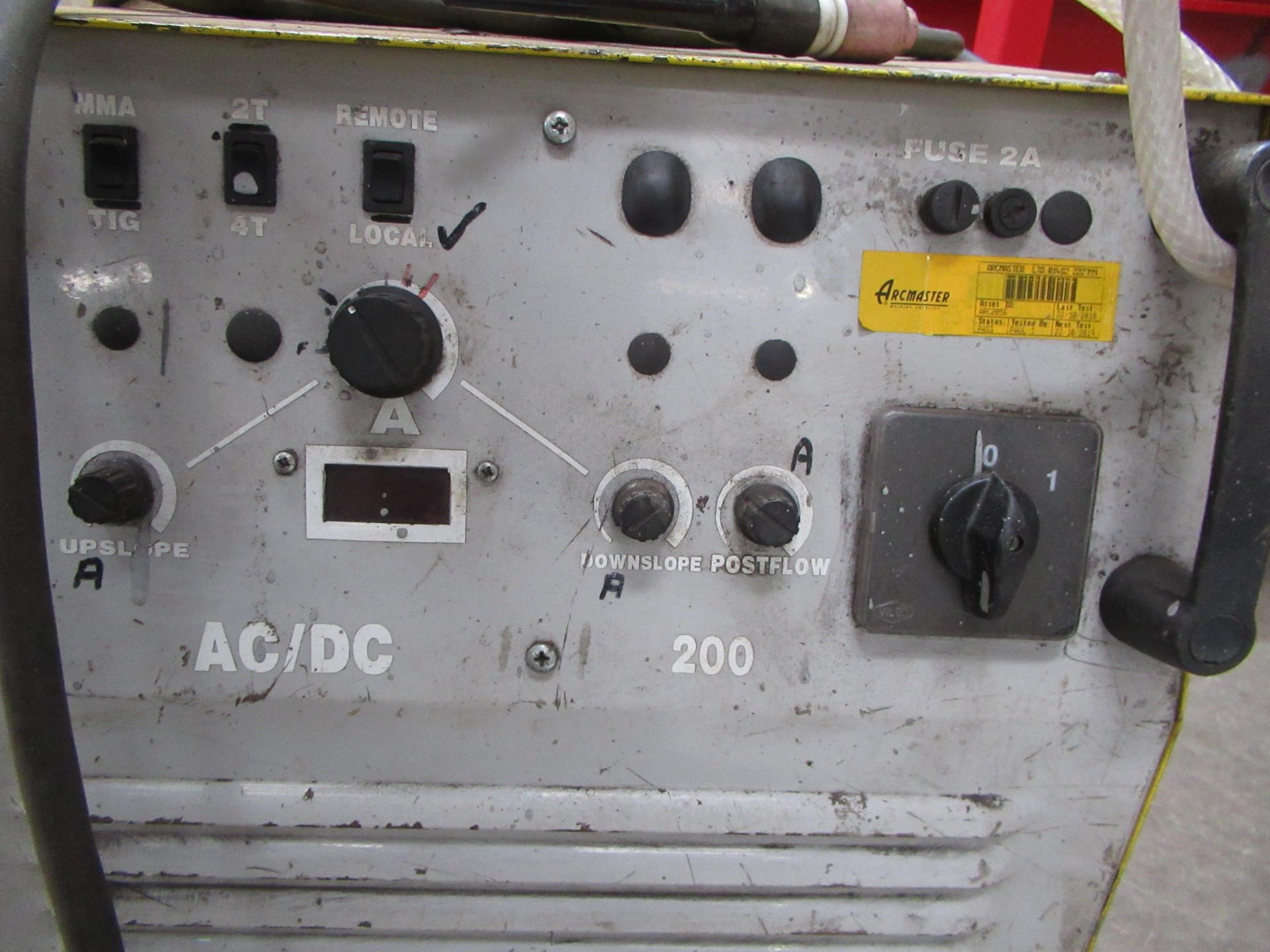 An AC/DC Tig Welder - Image 2 of 5