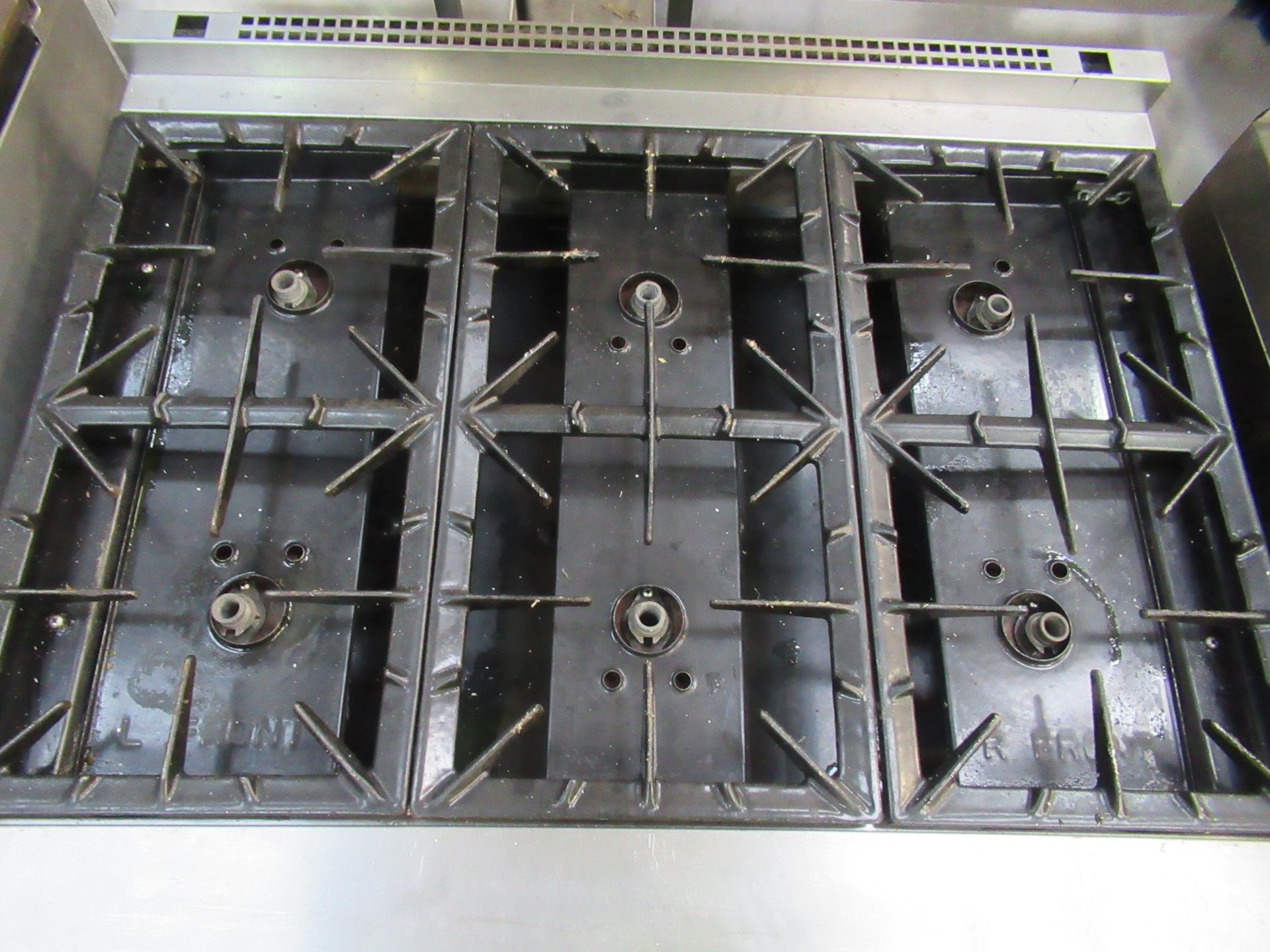 Falcon 'Dominator' Commercial Catering Six Ring Gas Cooker - A/F - Image 2 of 6