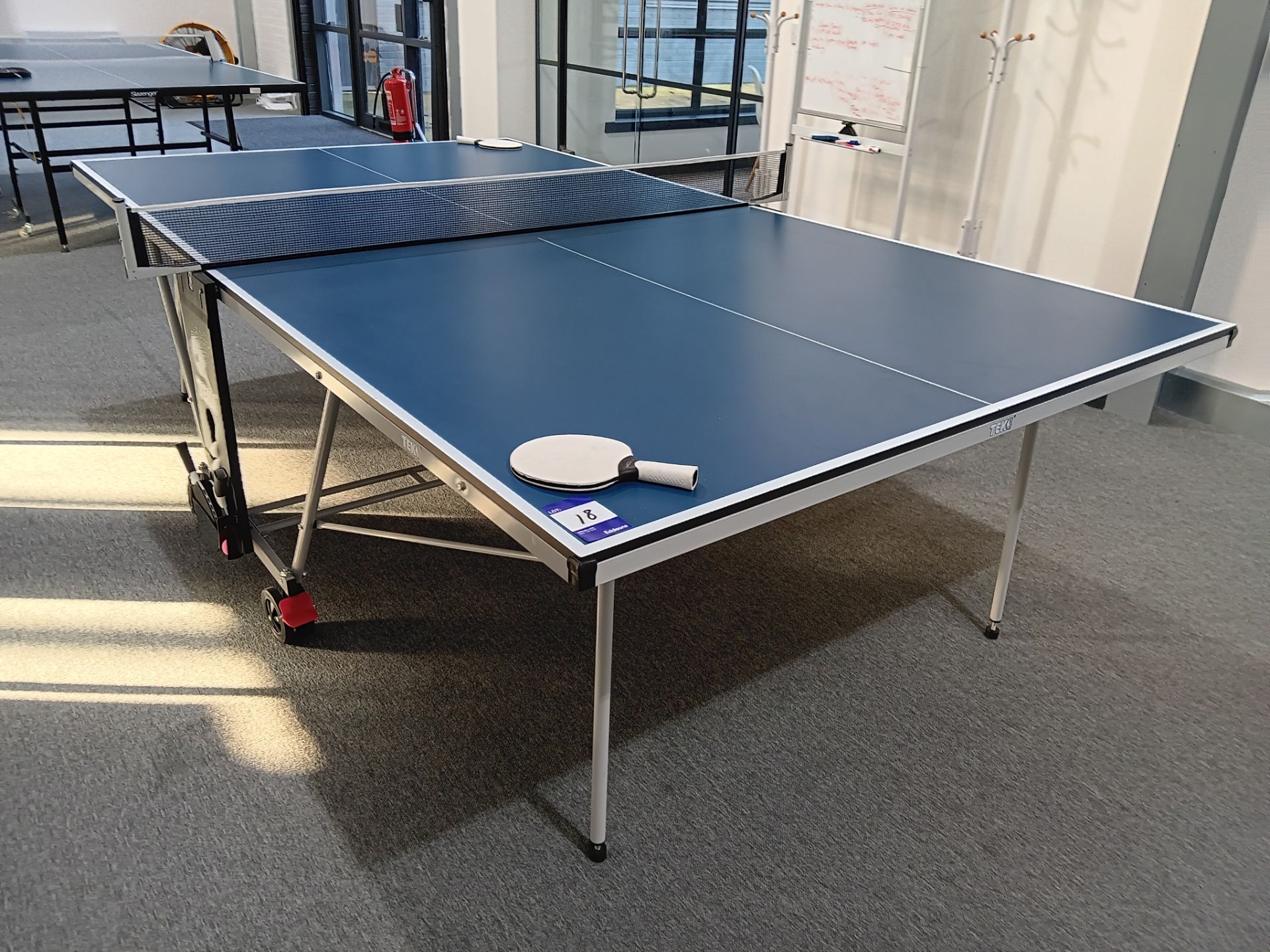 Tek Score Quickfold Mobile Table Tennis Table & Accessories