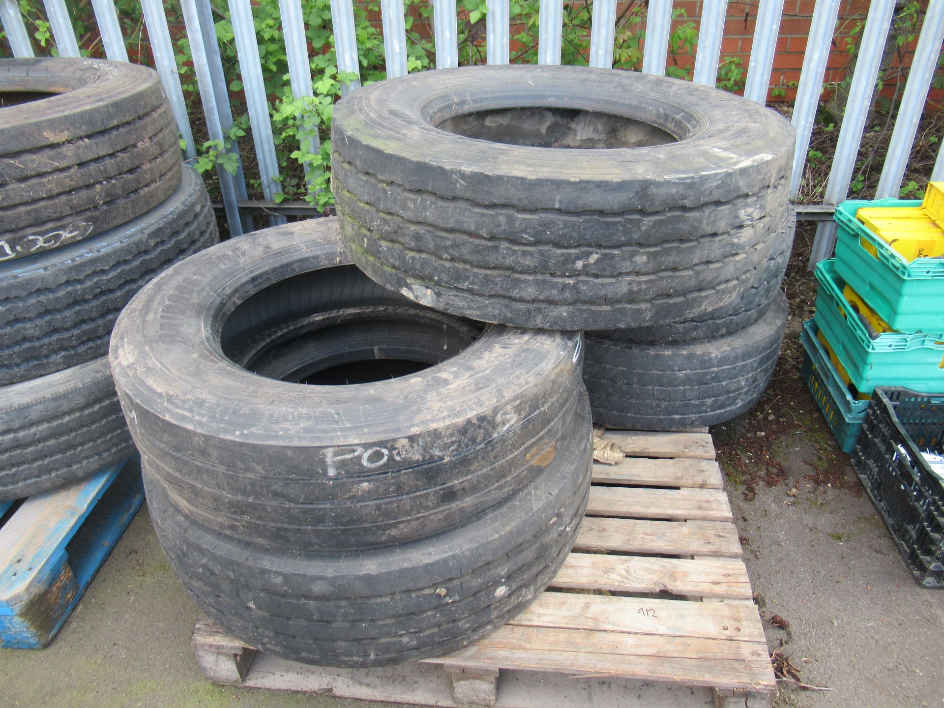 5x Partworn Tyres ( 285/70R/19.5, 245/70R/19.5, 245/70R/19.5, 285/70R/19.5, 245/70R/19.5)