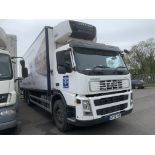 2008 WHITE VOLVO FM LORRY