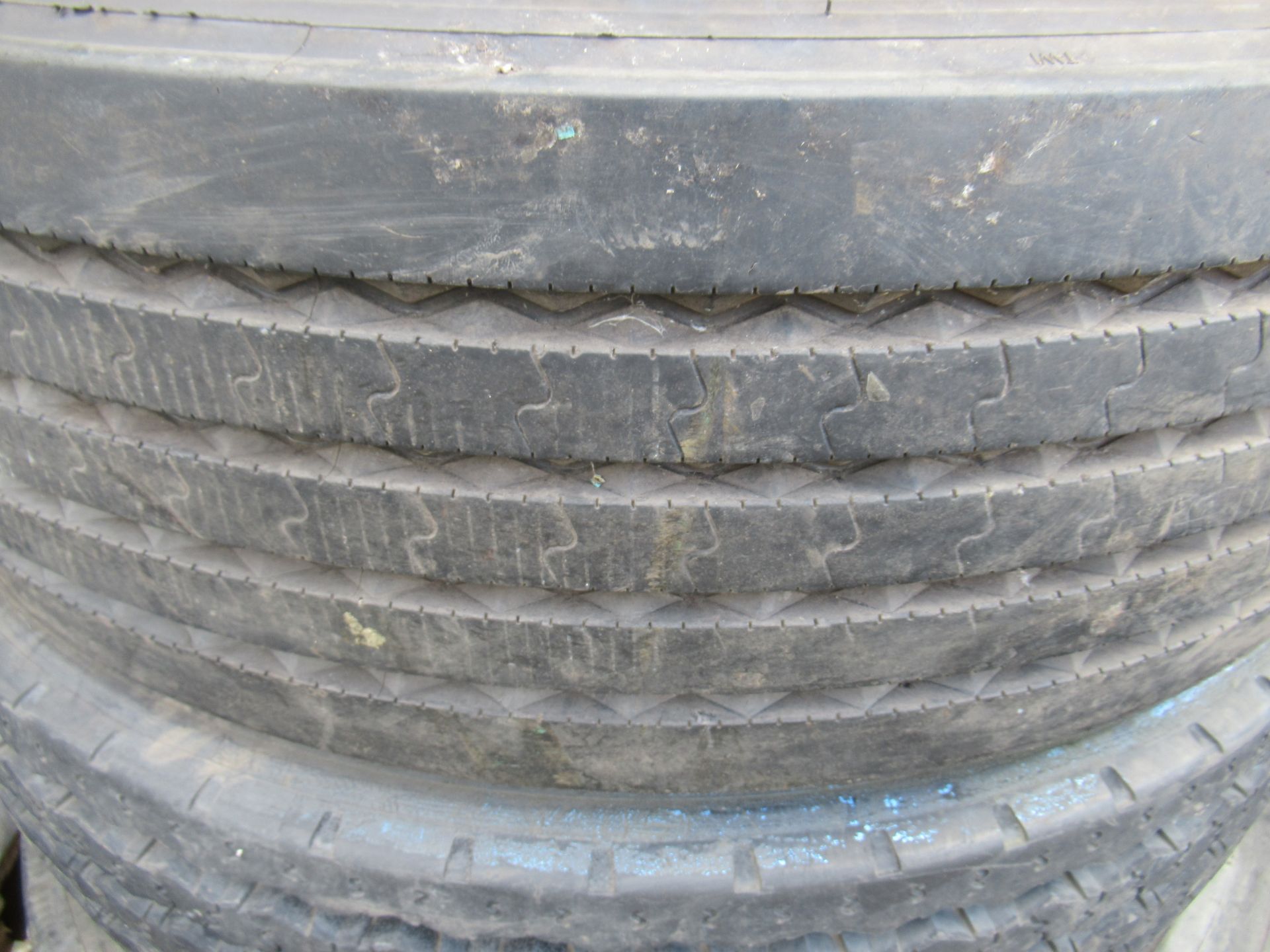 3x Partworn Tyres (275/70R/22.5, 275/80R/22.5, 275/80R/22.5) - Image 4 of 6