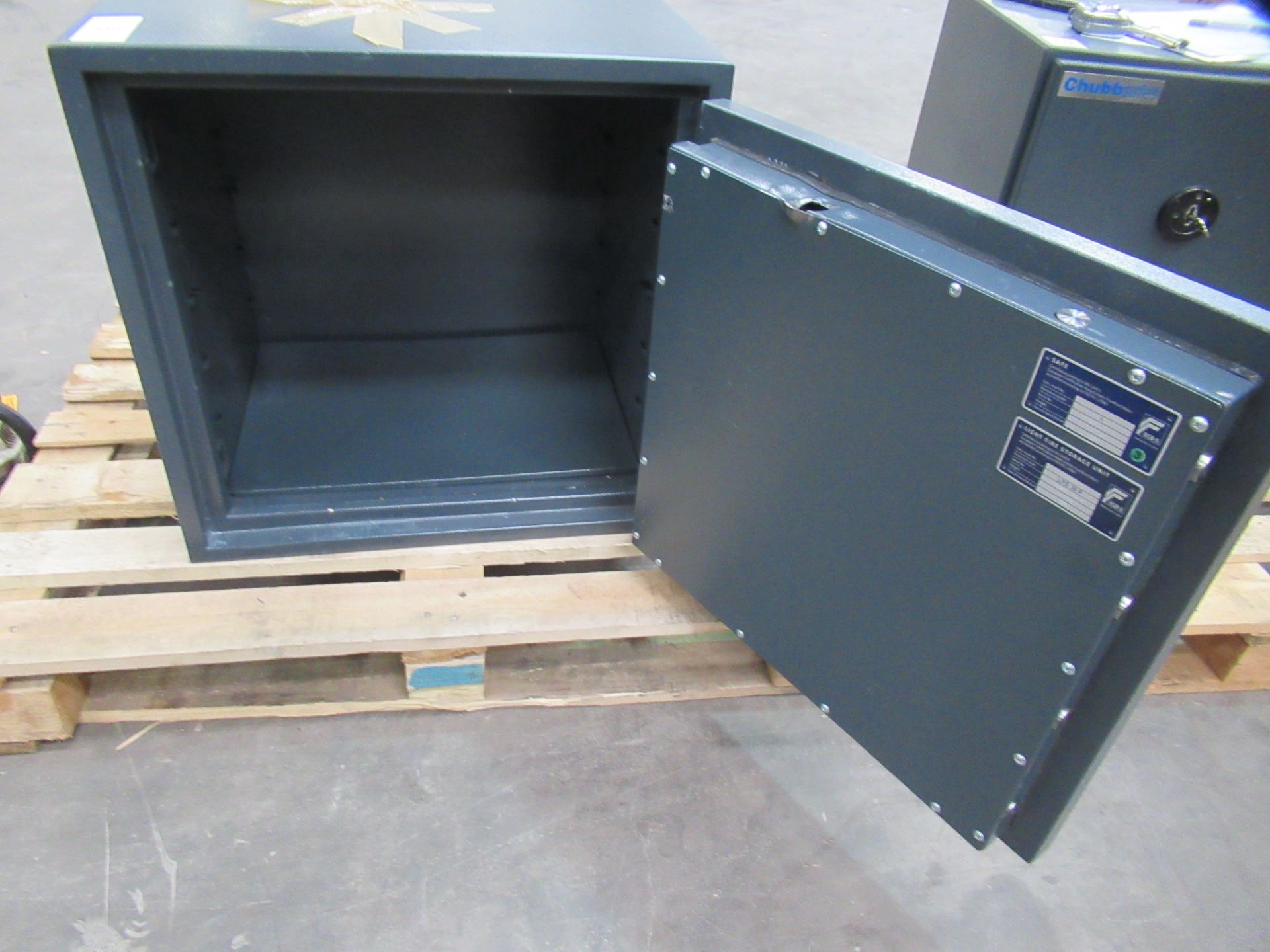 A Chubb Safe - Image 4 of 6