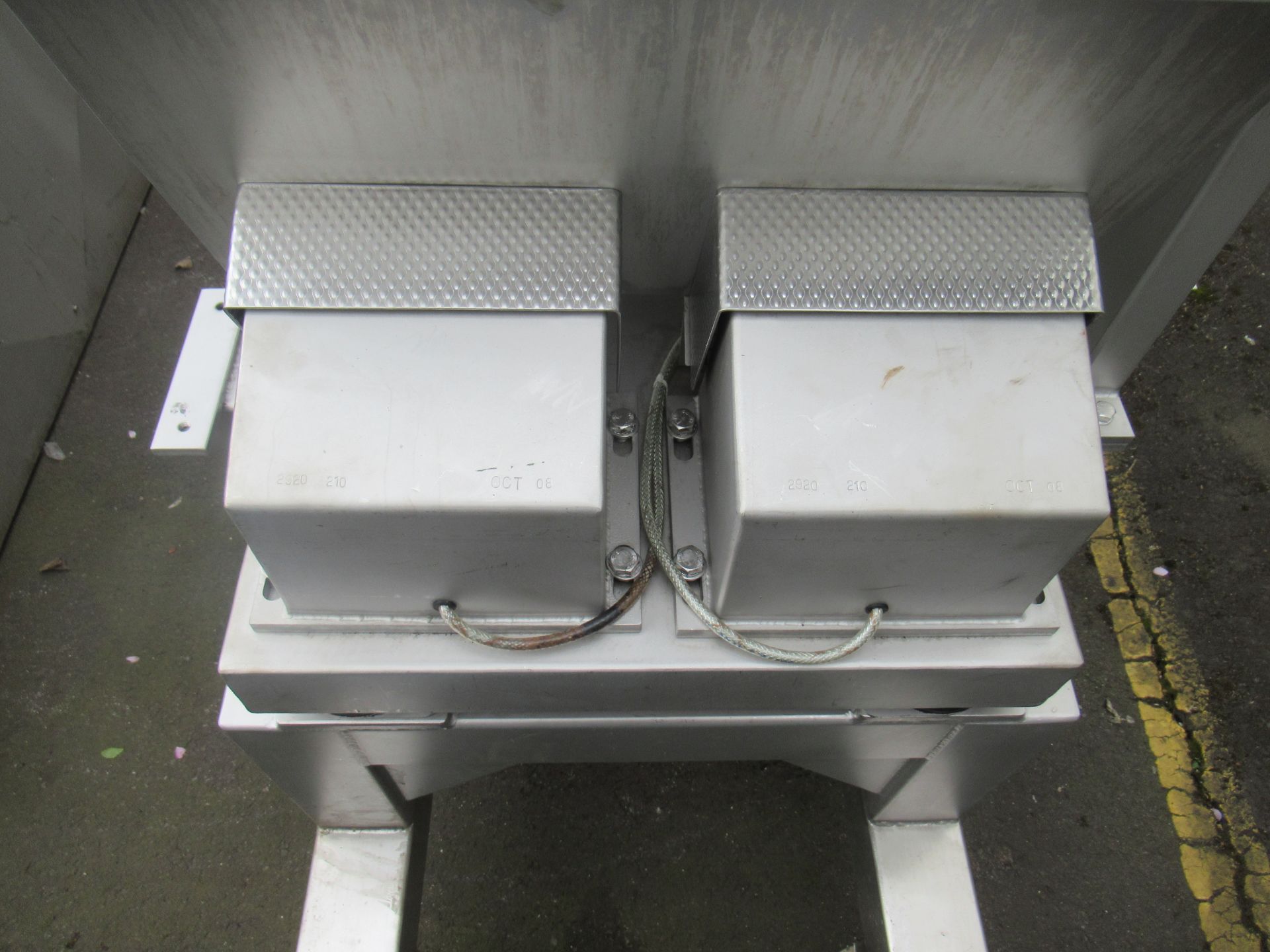 Stainless Steel Vibration Machine (Cox & Plant) - Image 5 of 7