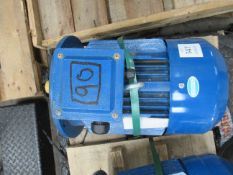 Amtechs IEC-341 AM1-IE2 3 phase motor