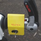 2 x Milenco Lightweight ALKO / Albe Hitchlock - Weight 1.1kg (Pictures are for guidance purposes