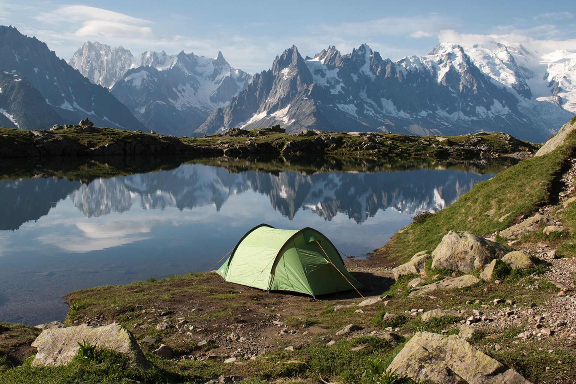 Vango Scafell 300 3 Berth Pole Trekking Tent, DofE - Image 2 of 3