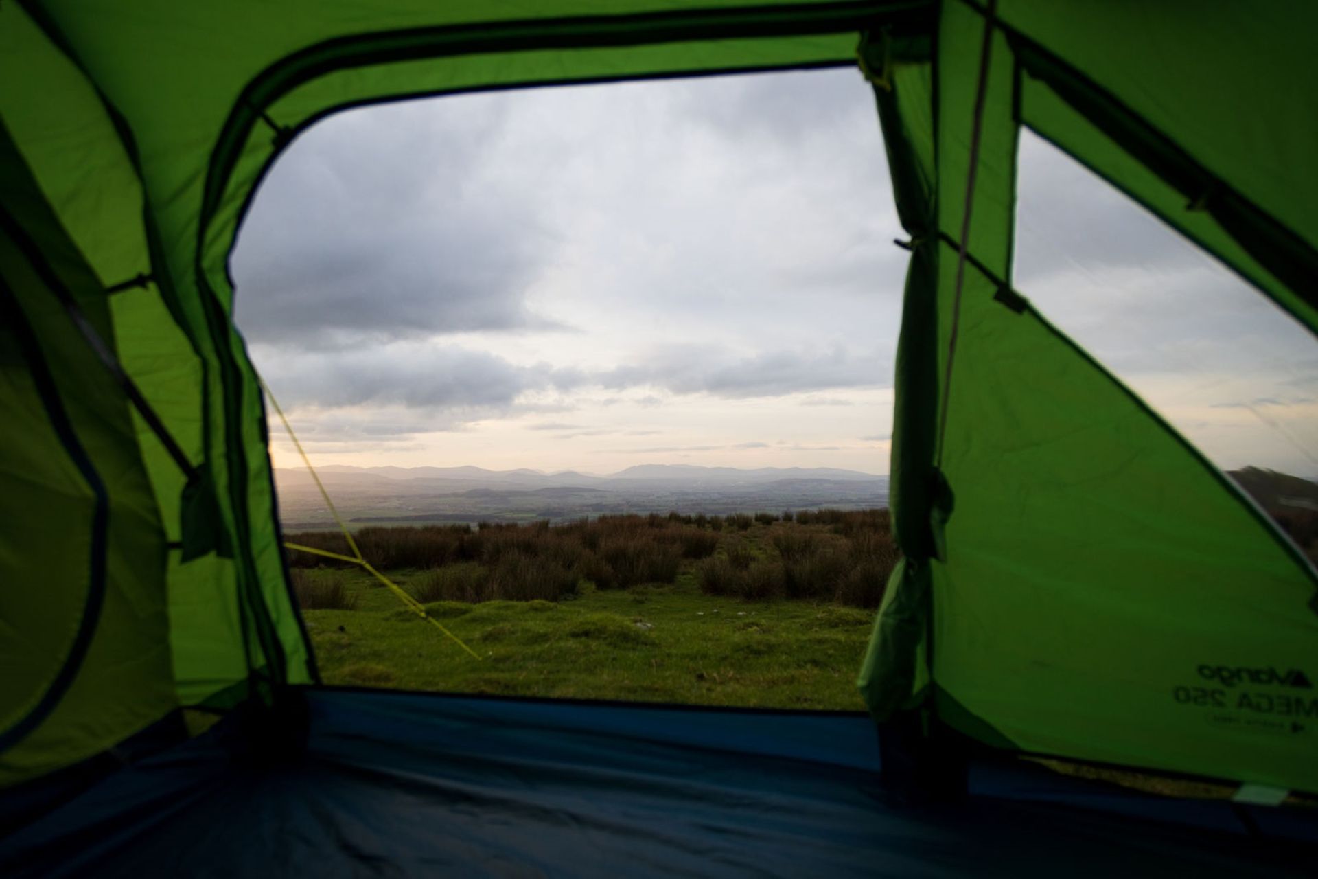 Vango Omega 250 (2-Berth) Lightweight Earth Trek T - Image 3 of 7