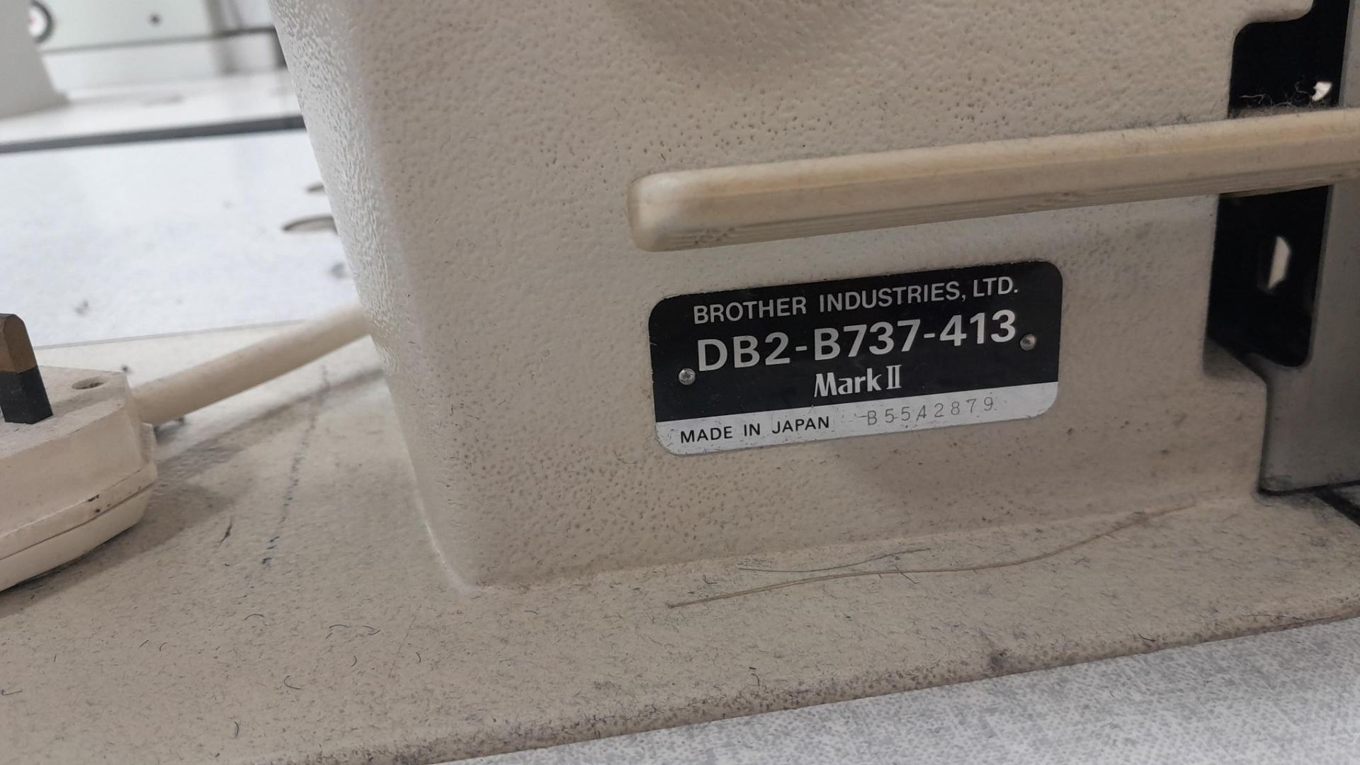 Brother DB2-B737-413 MK 11 Flatbed Sewing Machine Serial Number B5542879, Needle plate missing, - Image 3 of 3