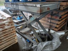 Saxon Scissor Lift Table