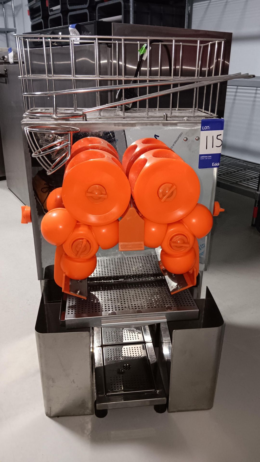 Vevor 2000E2X Commercial Orange juicer machine - Image 2 of 5