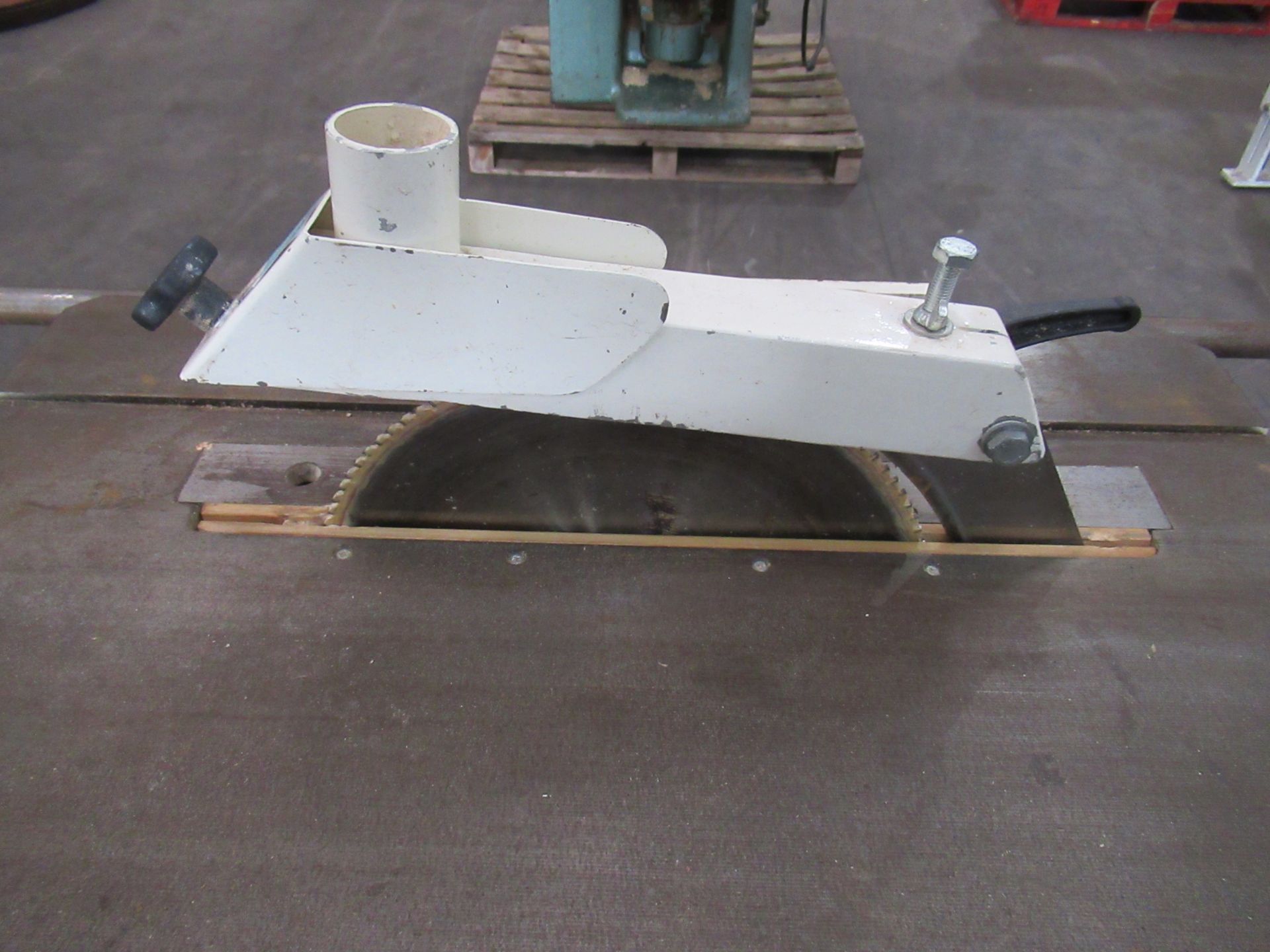 A Sedgwick LK Ripsaw with Sliding Table - 3ph - Image 5 of 7
