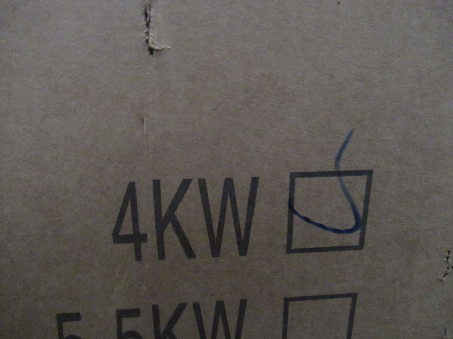 A Boxed 4kW Dust Unit - Image 2 of 2