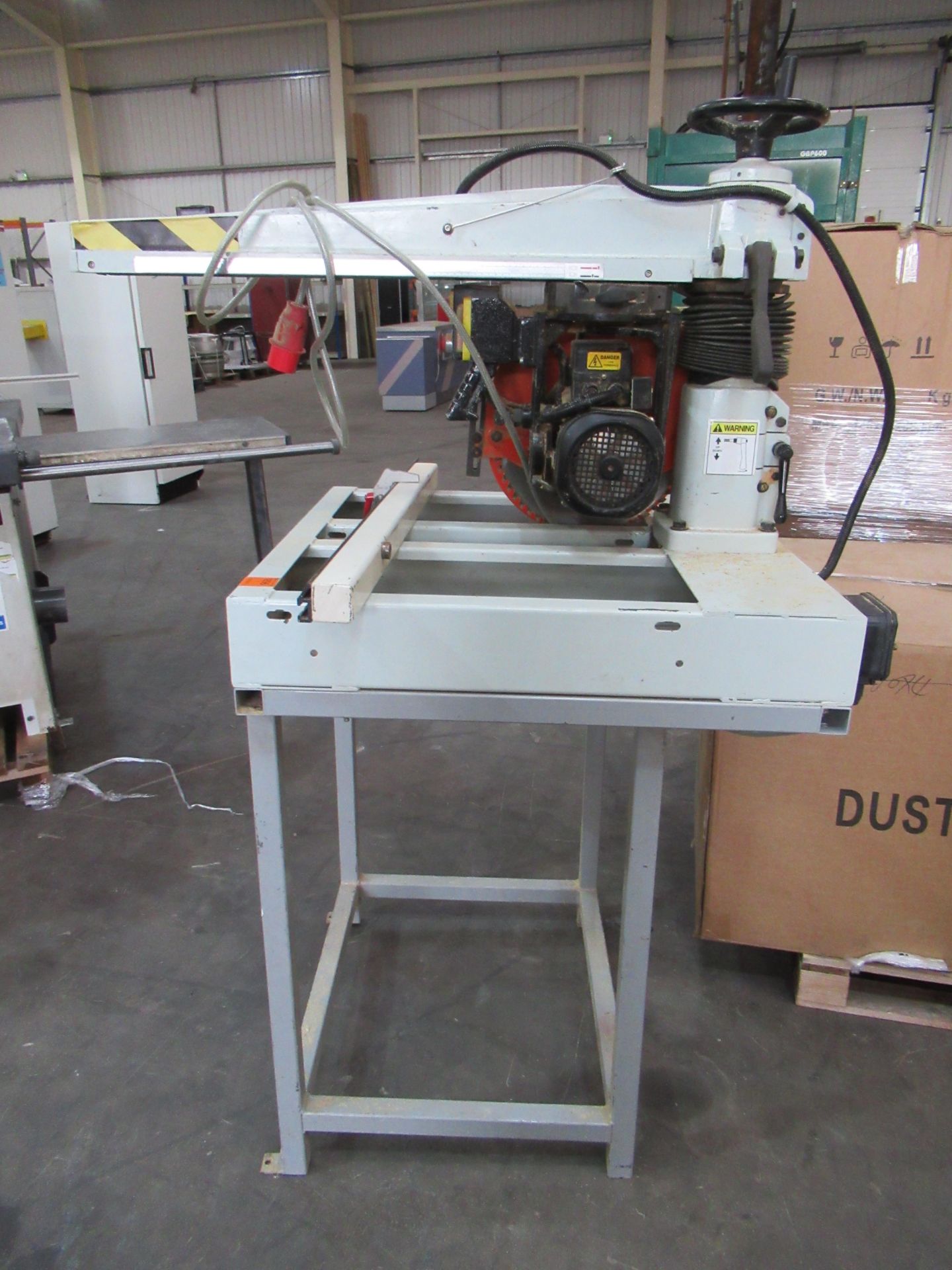 A Dominion BS888 Cross Cut Saw - 3ph